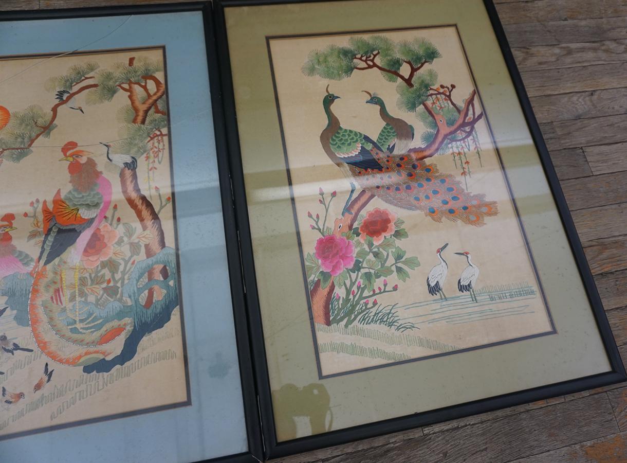 Ensemble de broderies en soie du début du 20e siècle représentant un paon et un Phoenix en vente 9