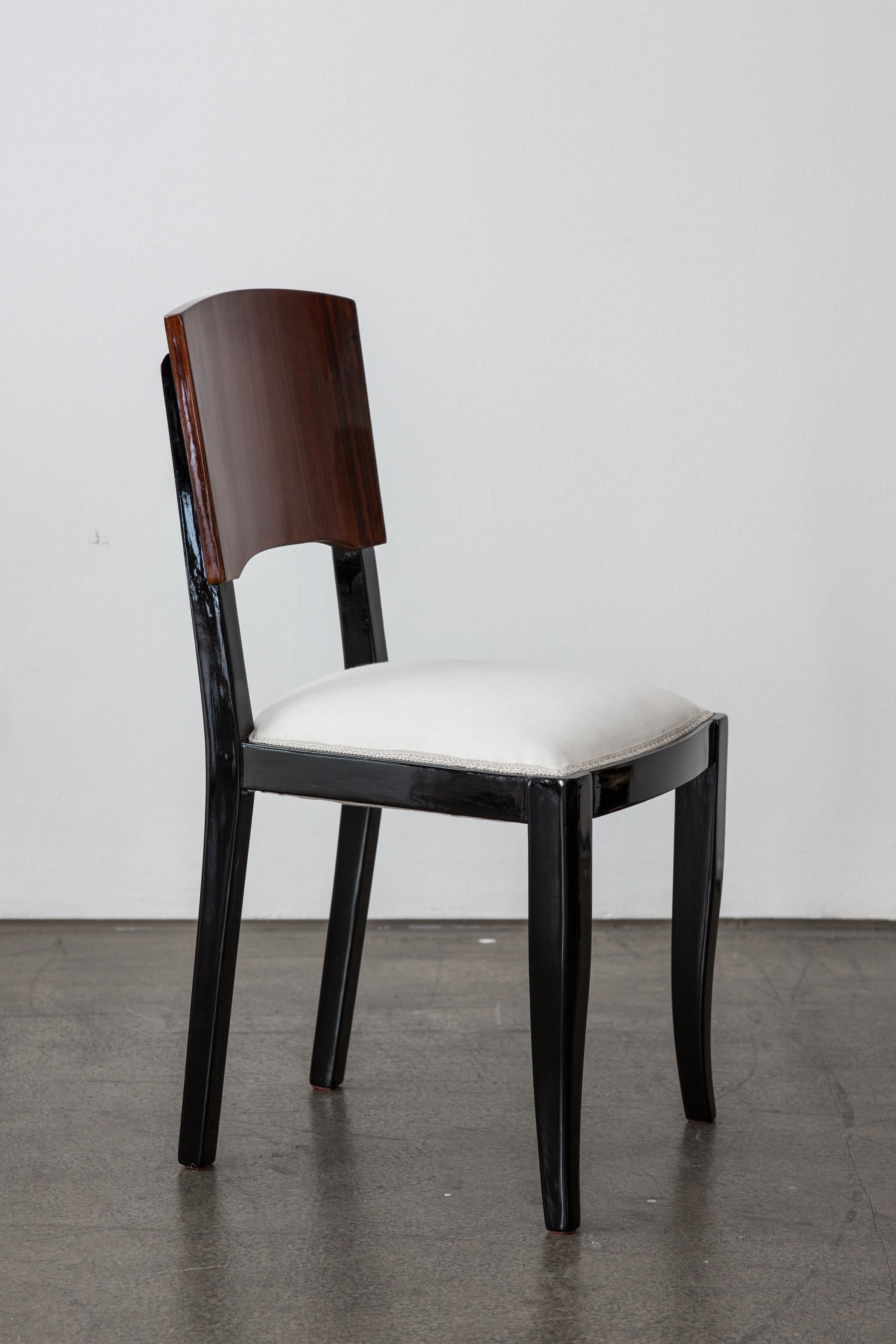 Early 20th-Century Set of Six French Art Deco Dining Chairs Restored Conditions In Good Condition For Sale In Vienna, AT