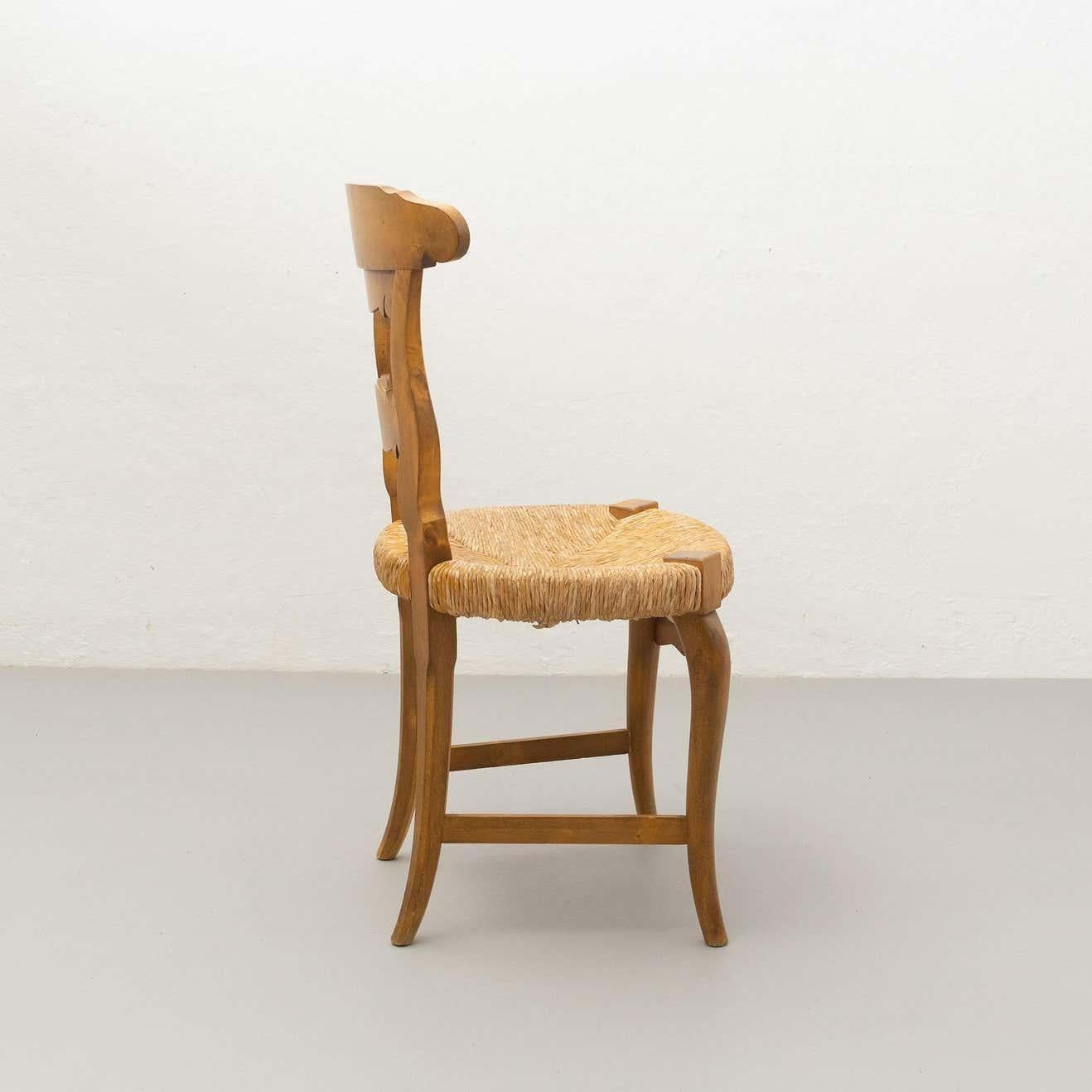 Juego de dos sillas provinciales francesas de ratán y madera de principios del siglo XX en venta 6