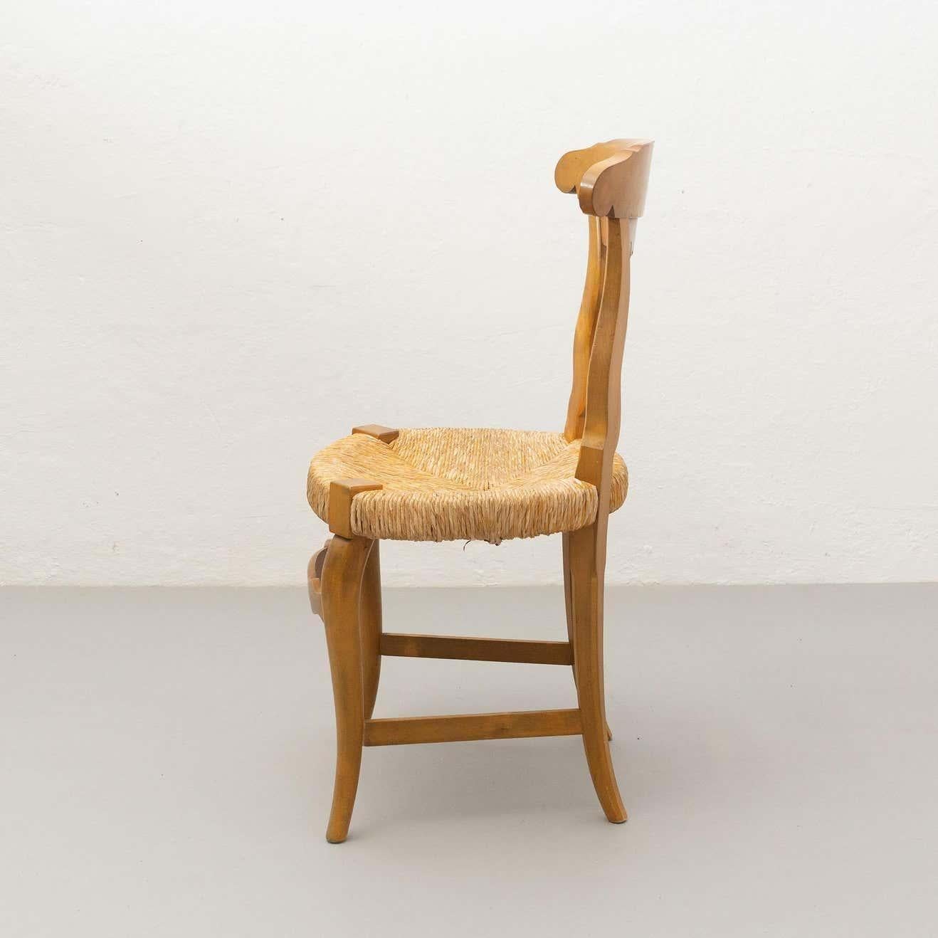Juego de dos sillas provinciales francesas de ratán y madera de principios del siglo XX en venta 8