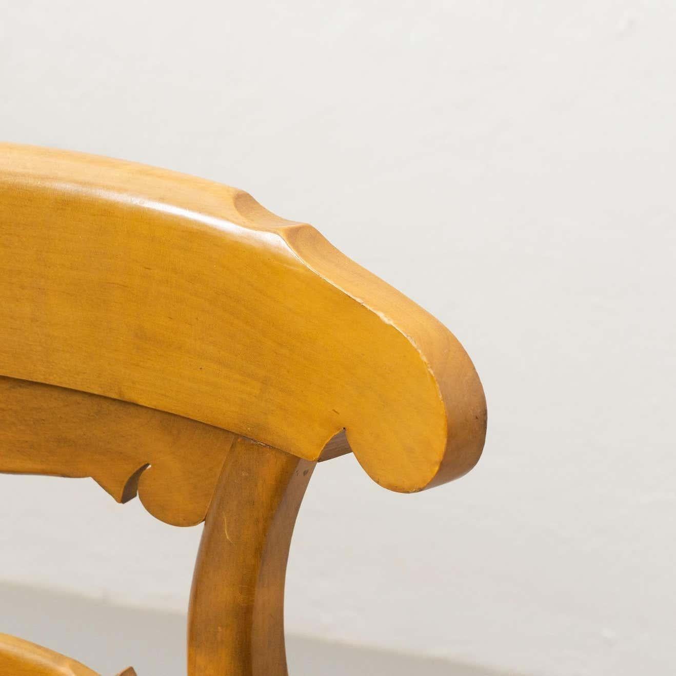Juego de dos sillas provinciales francesas de ratán y madera de principios del siglo XX en venta 2