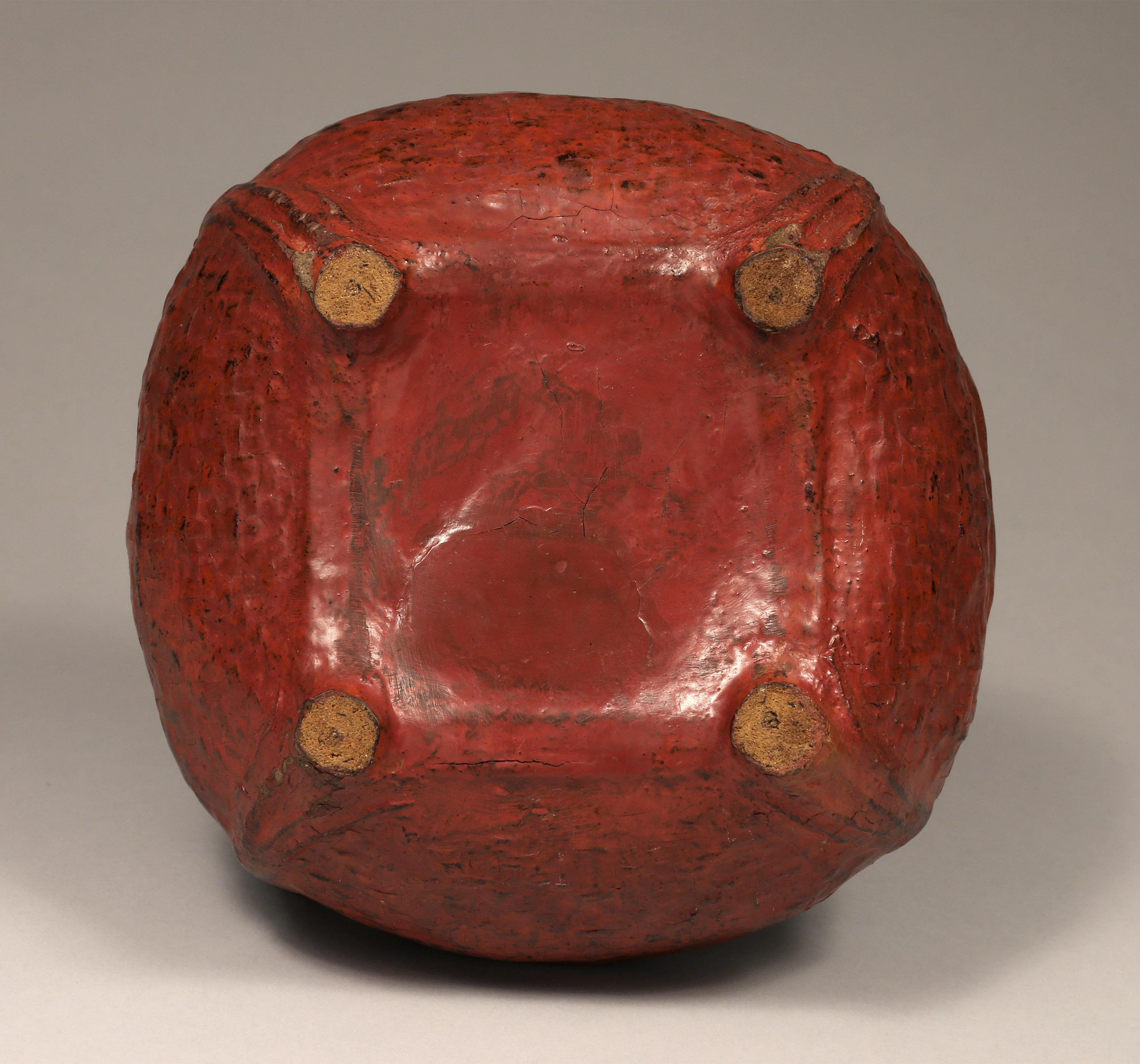 Early 20th Century Set of Two Red Lacquered Offering Bowls, Burma 3