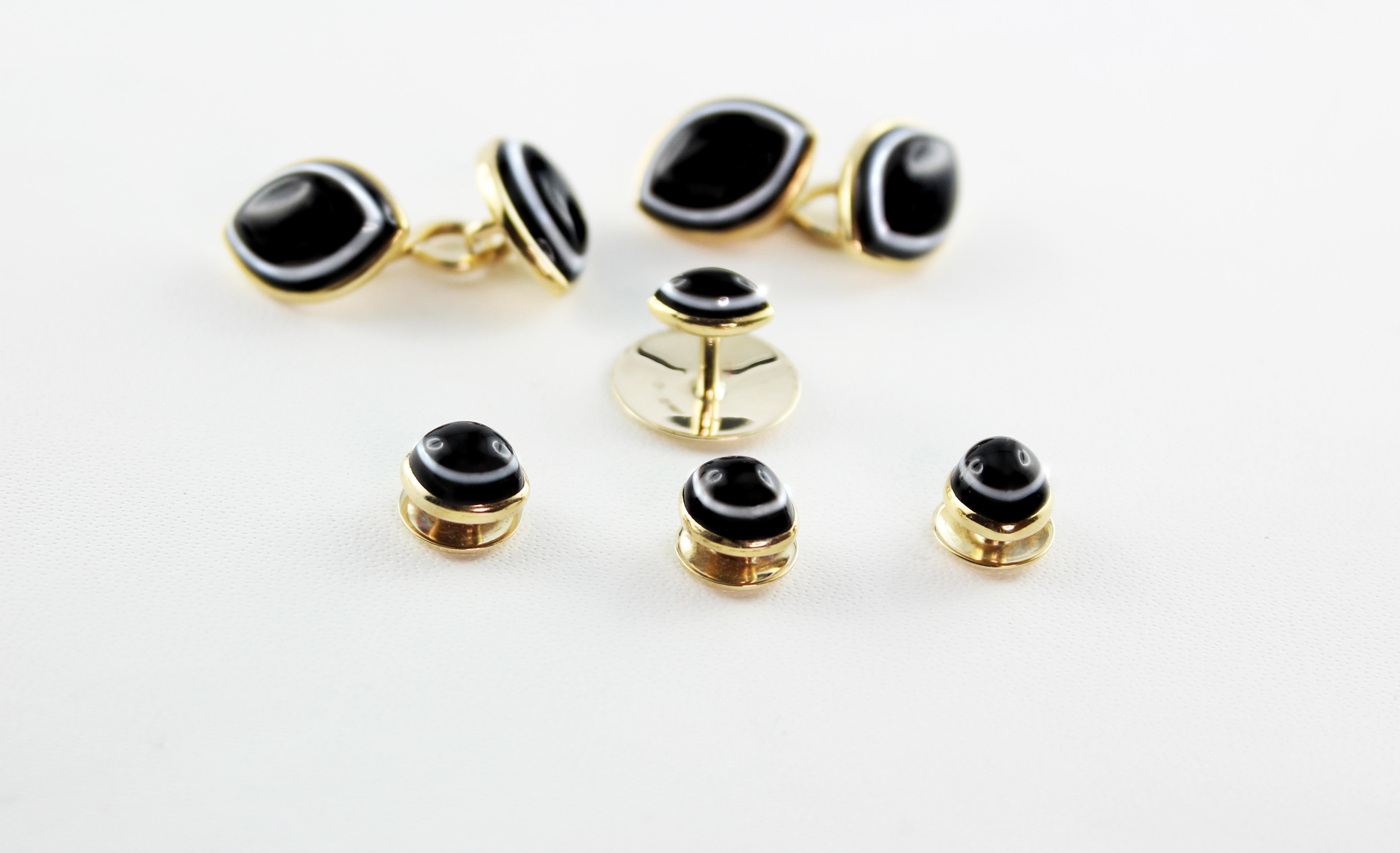 what color cufflinks with black tuxedo
