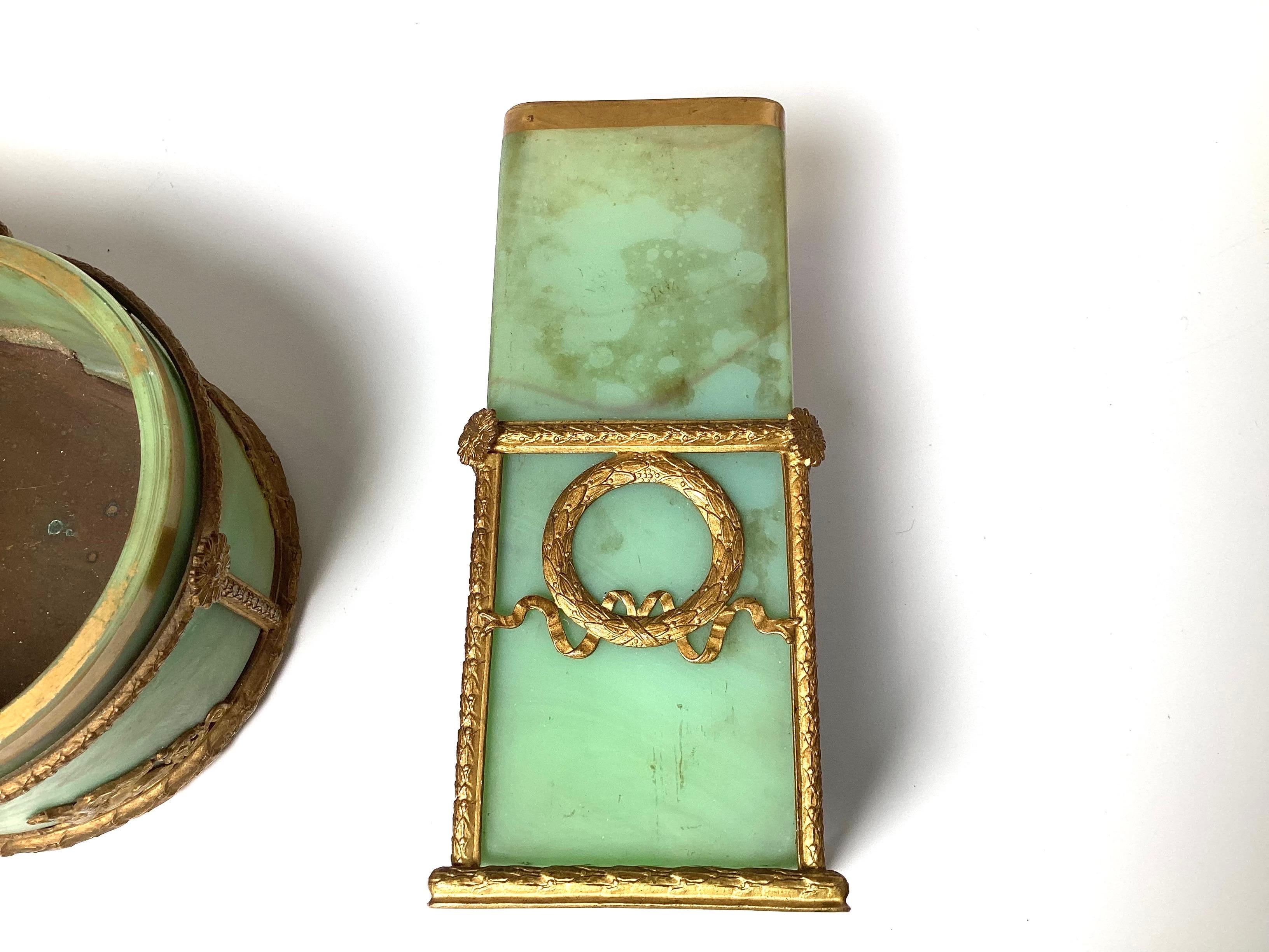 Set di guarnizioni in vetro di Sèvres L7F Lithyalin Marmoriertes dell'inizio del XX secolo in vendita 2