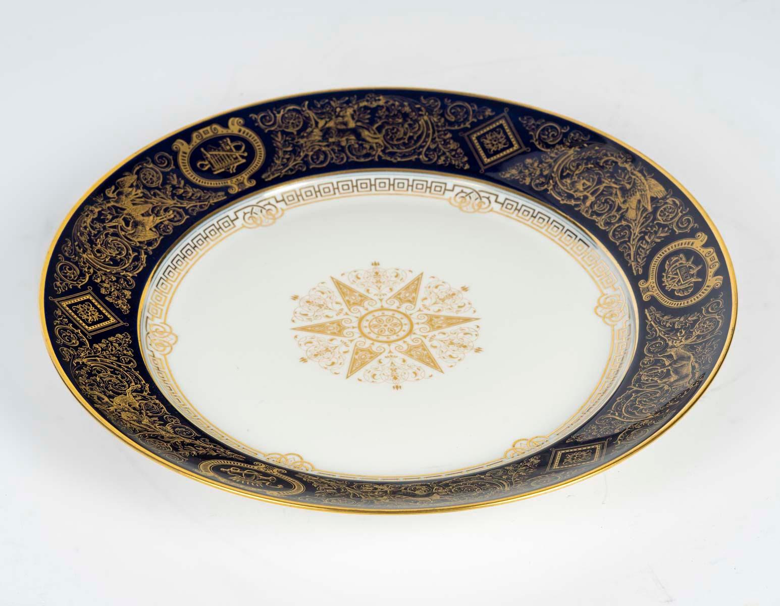 Early 20th Century Sèvres Porcelain Plate, Napoleon III Style. In Good Condition In Saint-Ouen, FR
