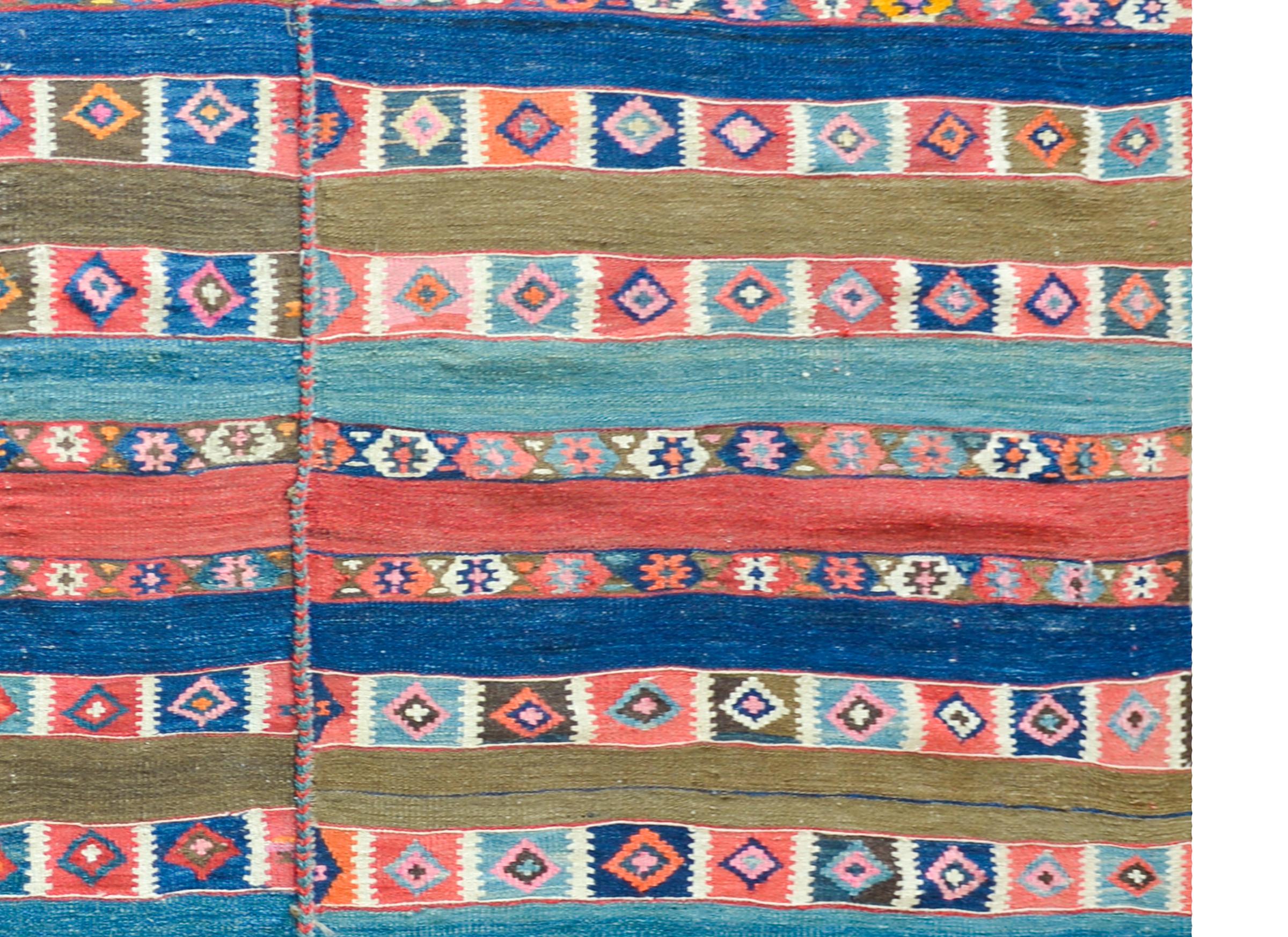 Early 20th Century Shahsavan Kilim Rug In Good Condition For Sale In Chicago, IL