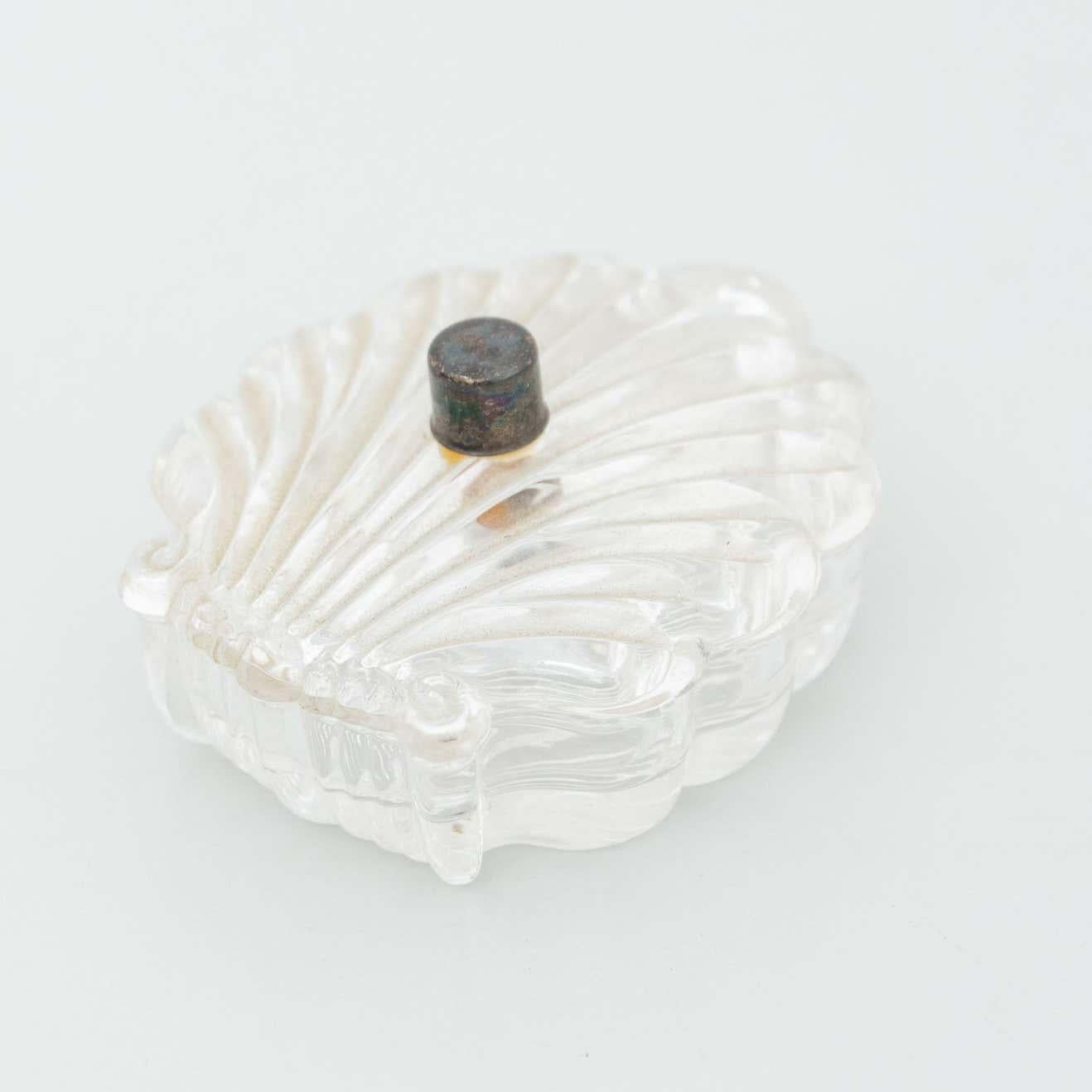Early 20th Century Shell Crystal Jewelry Box For Sale 6