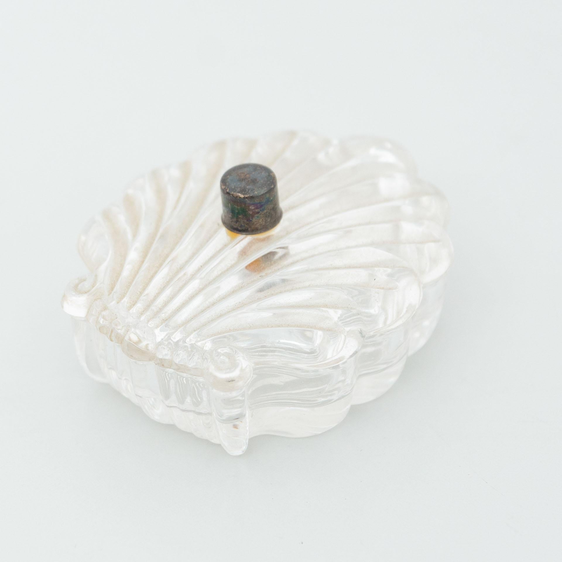 Early 20th Century Shell Crystal Jewelry Box 1
