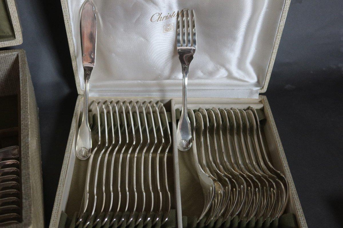 Early 20th century Shell Pattern Silver Plate Christofle Menagère, 1920s For Sale 2