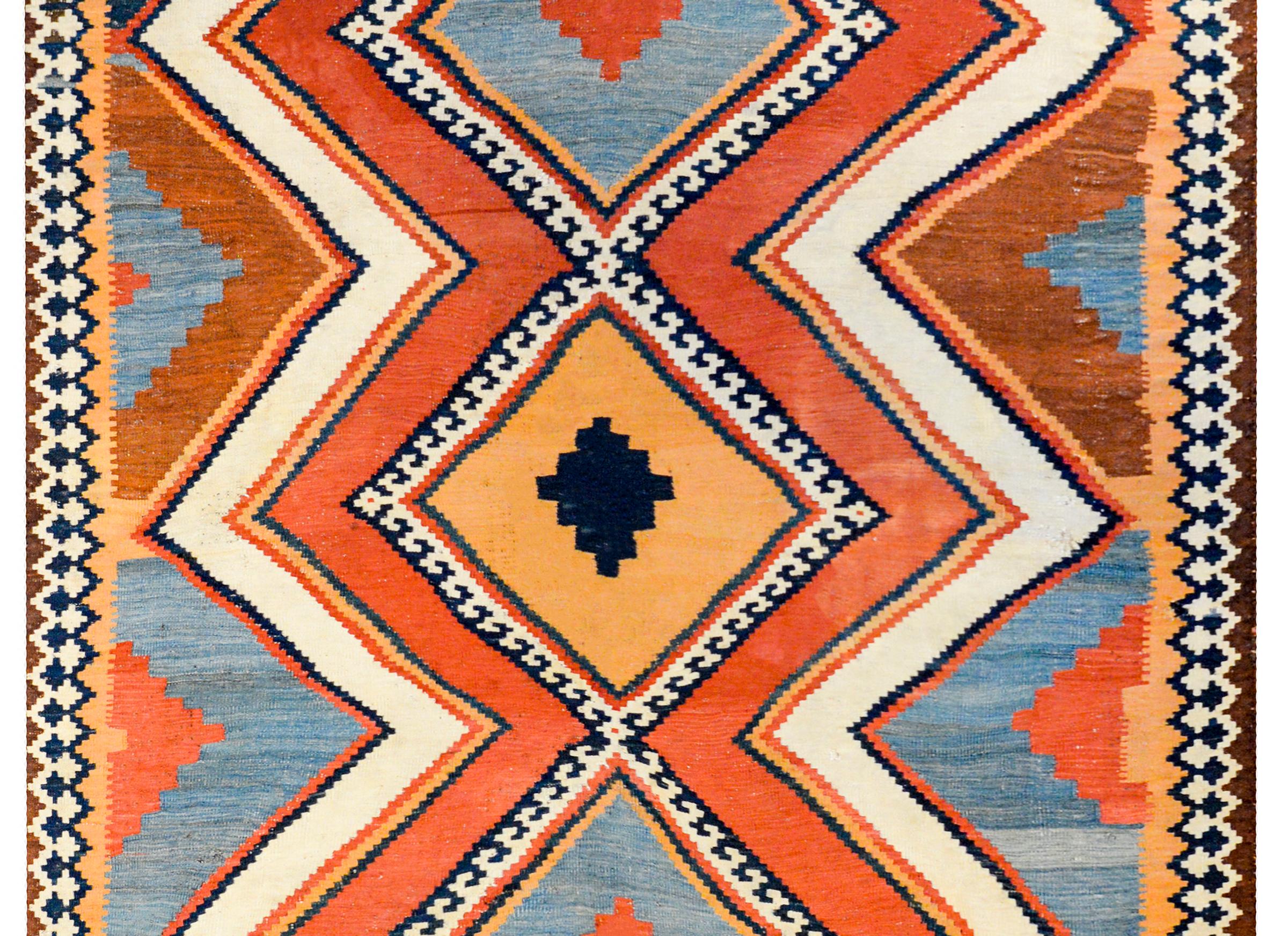 Vegetable Dyed Early 20th Century Shiraz Kilim Rug For Sale