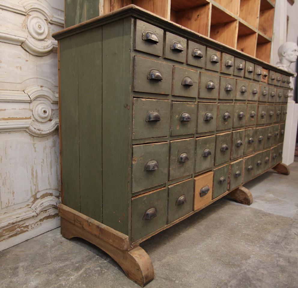 Early 20th Century Shop Drawer Cabinet in Original Paint In Good Condition In Dusseldorf, DE