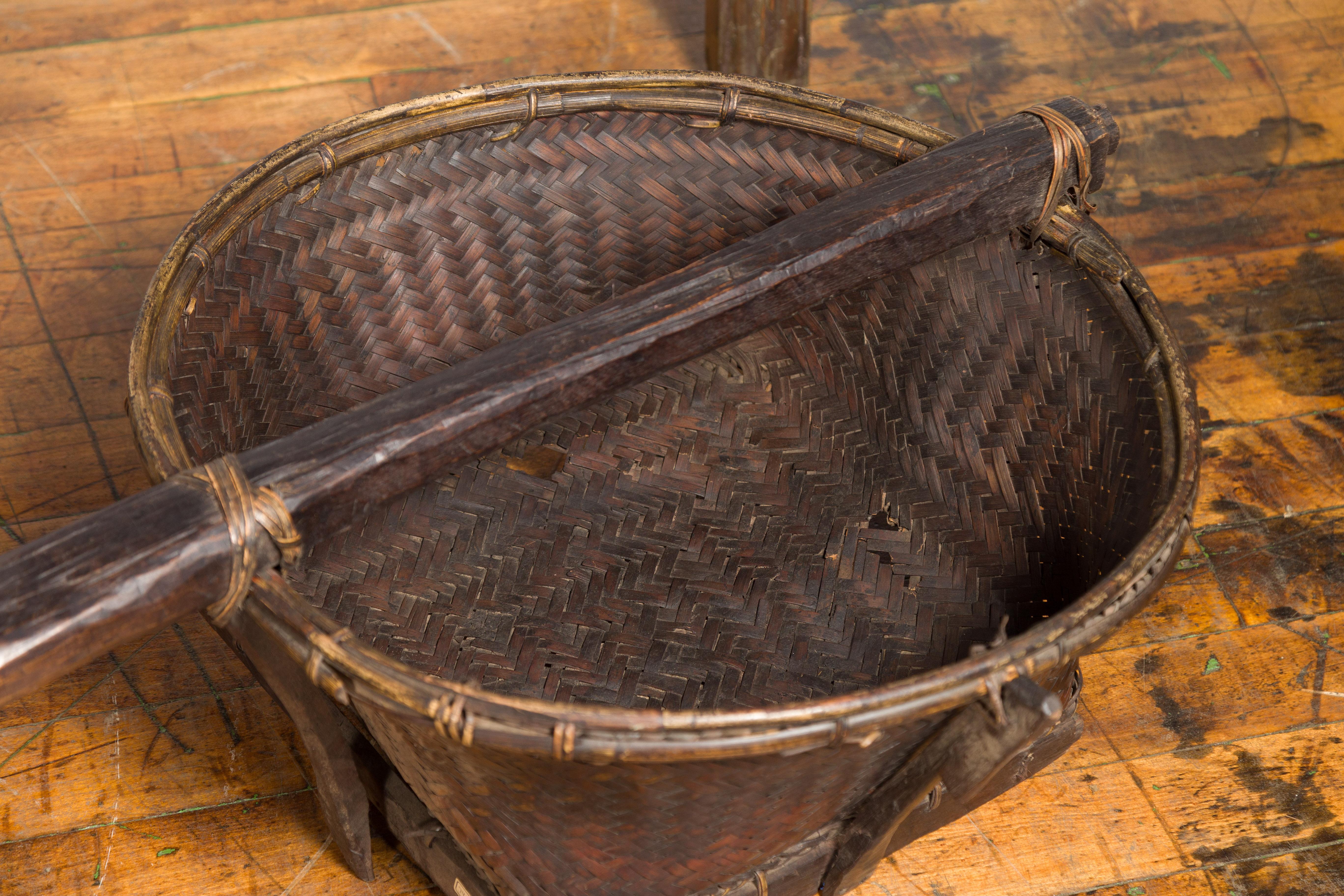 Early 20th Century Shoulder Rice Carrying Yoke with Bamboo and Rattan Baskets For Sale 4