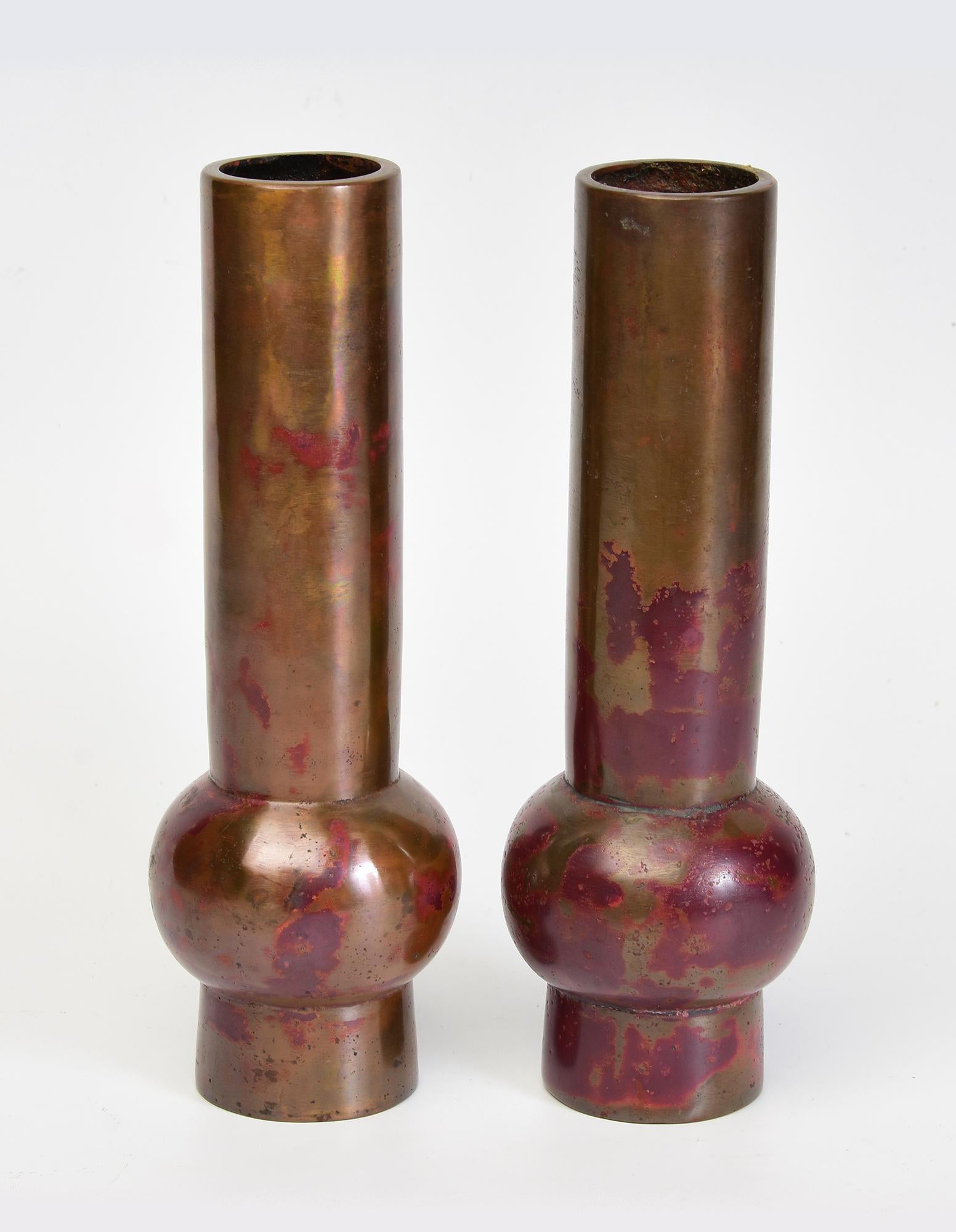 Early 20th Century, Showa, A Pair of Japanese Bronze Vases with Artist Sign For Sale 3