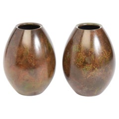 Antique Early 20th Century, Showa, A Pair of Japanese Bronze Vases with Artist Sign