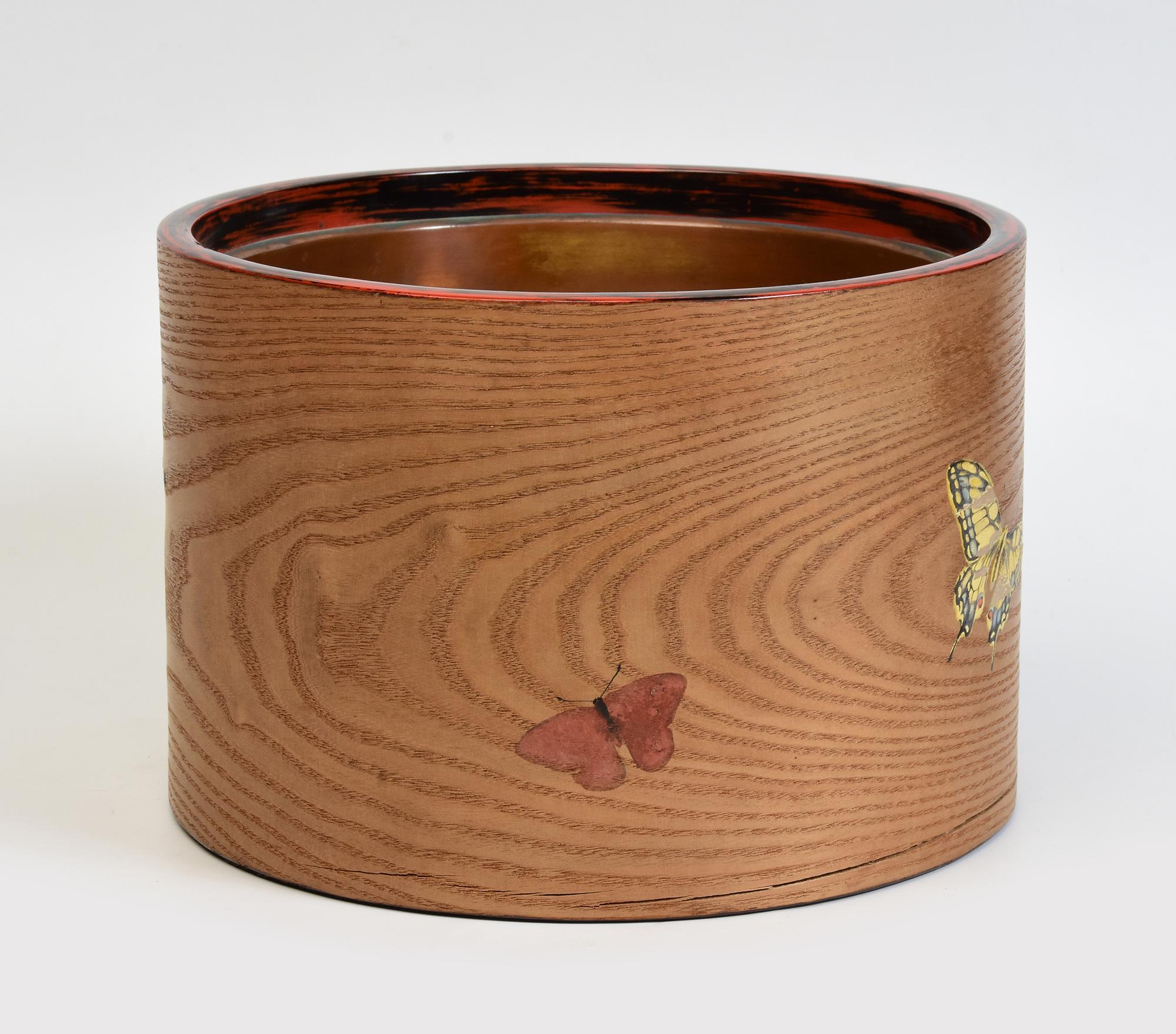 Early 20th Century, Showa, Antique Japanese Wooden Hand Painted Pot 'Hibachi' For Sale 2