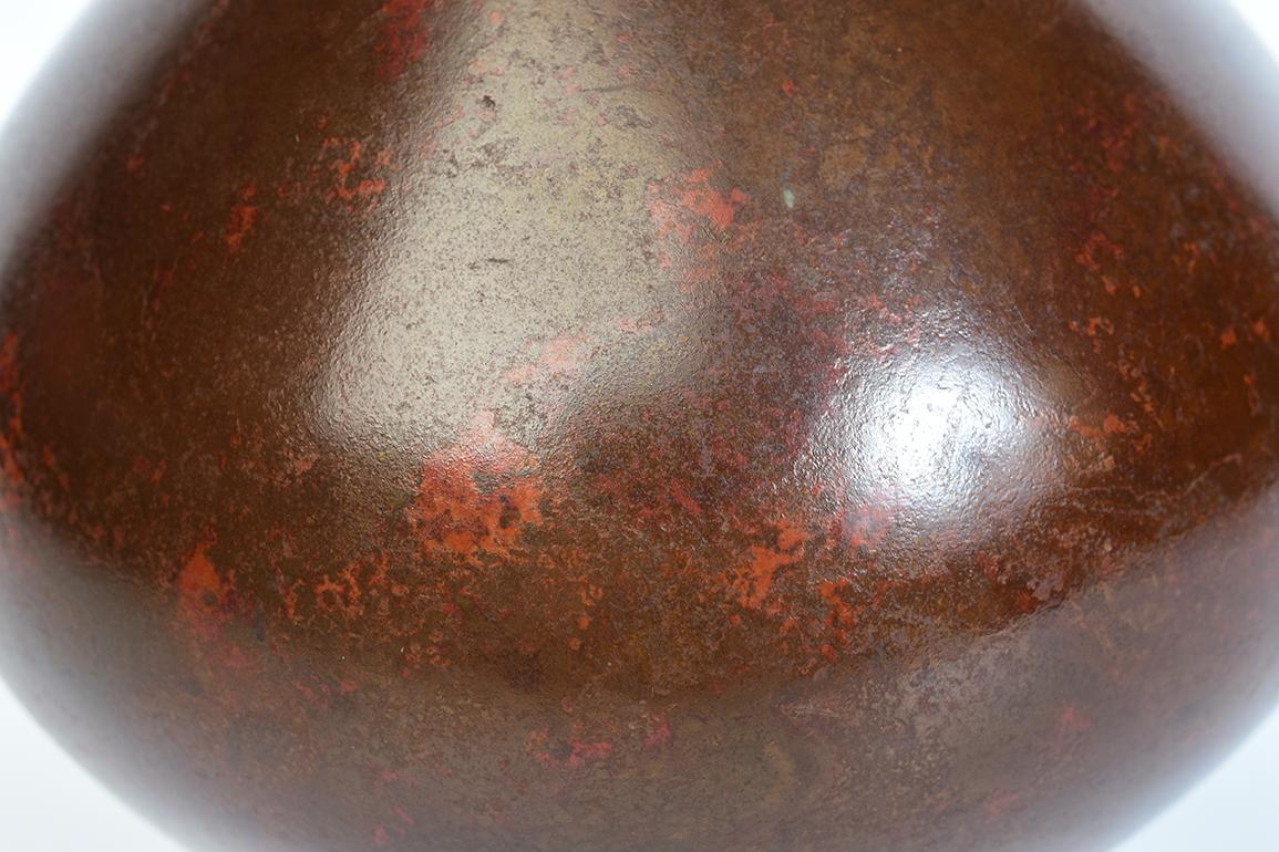 Début du 20e siècle, Showa, Vase en bronze japonais avec signe de l'artiste en vente 3