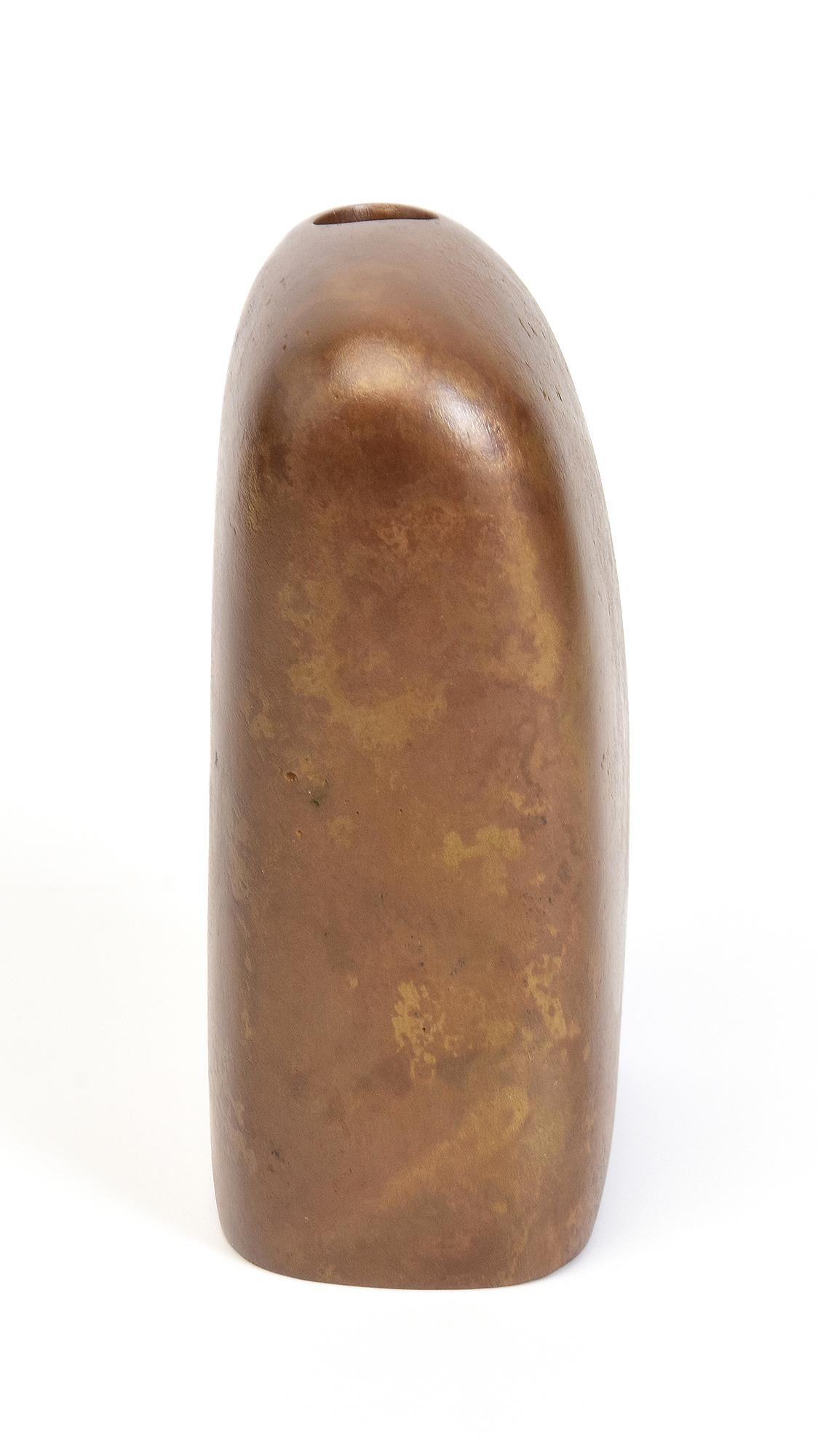 Early 20th Century, Showa, Japanese Bronze Vase with Artist Sign For Sale 6