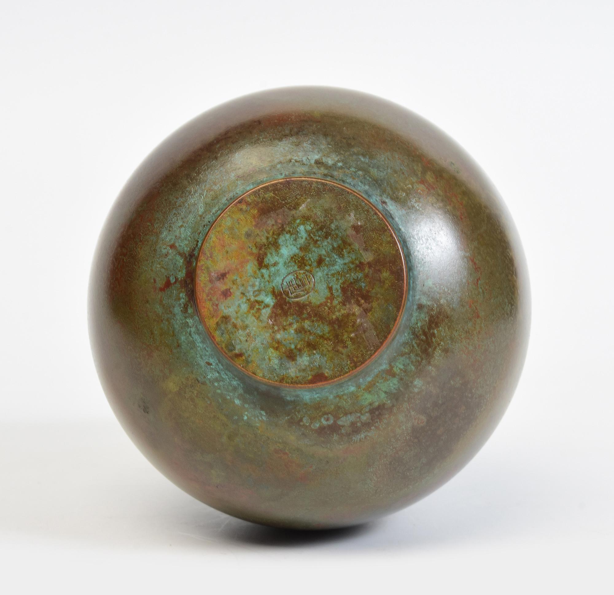 Early 20th Century, Showa, Japanese Bronze Vase with Artist Sign 8