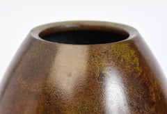 Vaso in bronzo giapponese Showa dei primi del Novecento con firma dell'artista