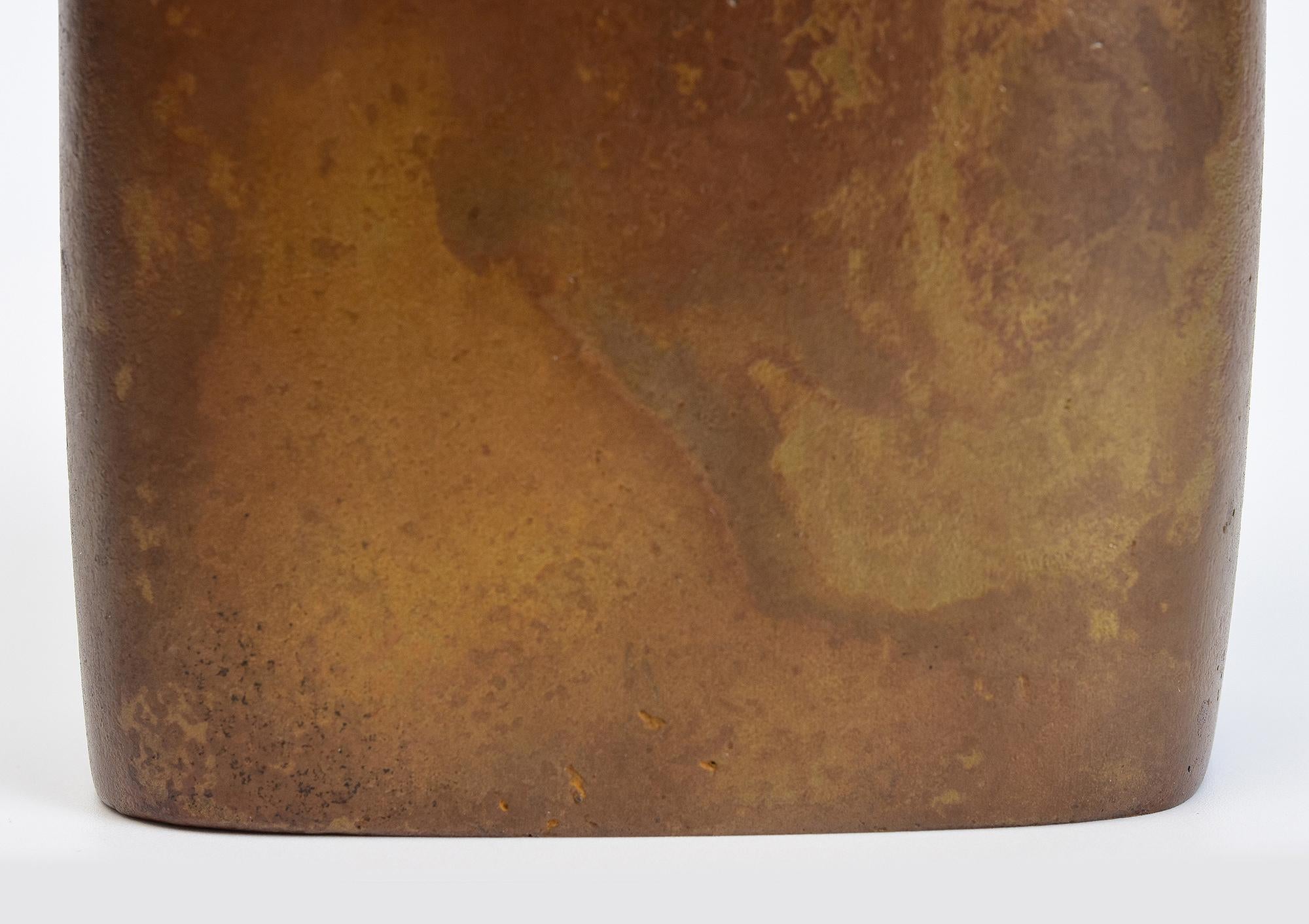 Early 20th Century, Showa, Japanese Bronze Vase with Artist Sign For Sale 2