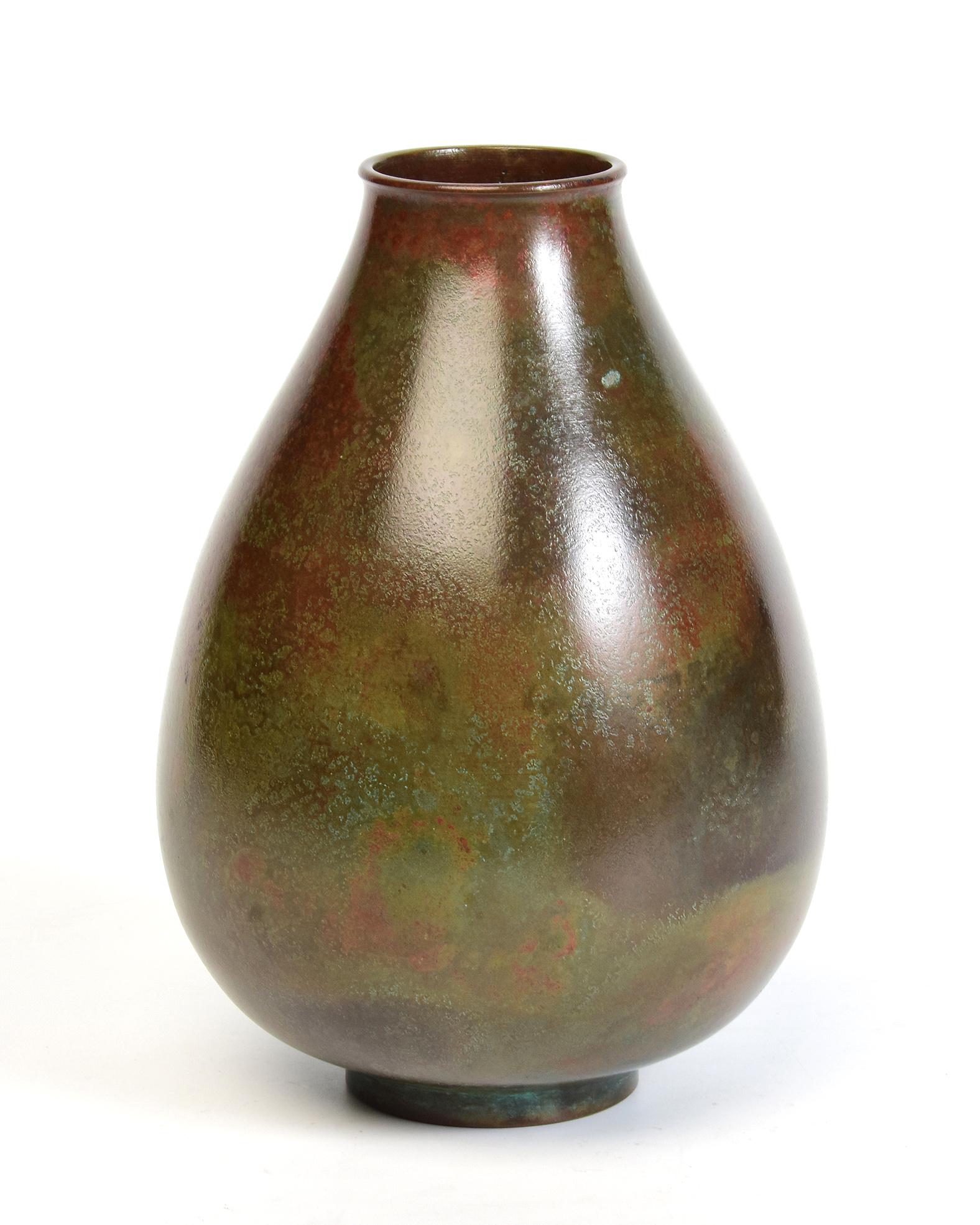 Early 20th Century, Showa, Japanese Bronze Vase with Artist Sign 4