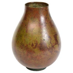 Début du 20e siècle, Showa, Vase en bronze japonais avec signe de l'artiste