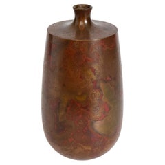 Vaso in bronzo giapponese Showa dei primi del Novecento con firma dell'artista