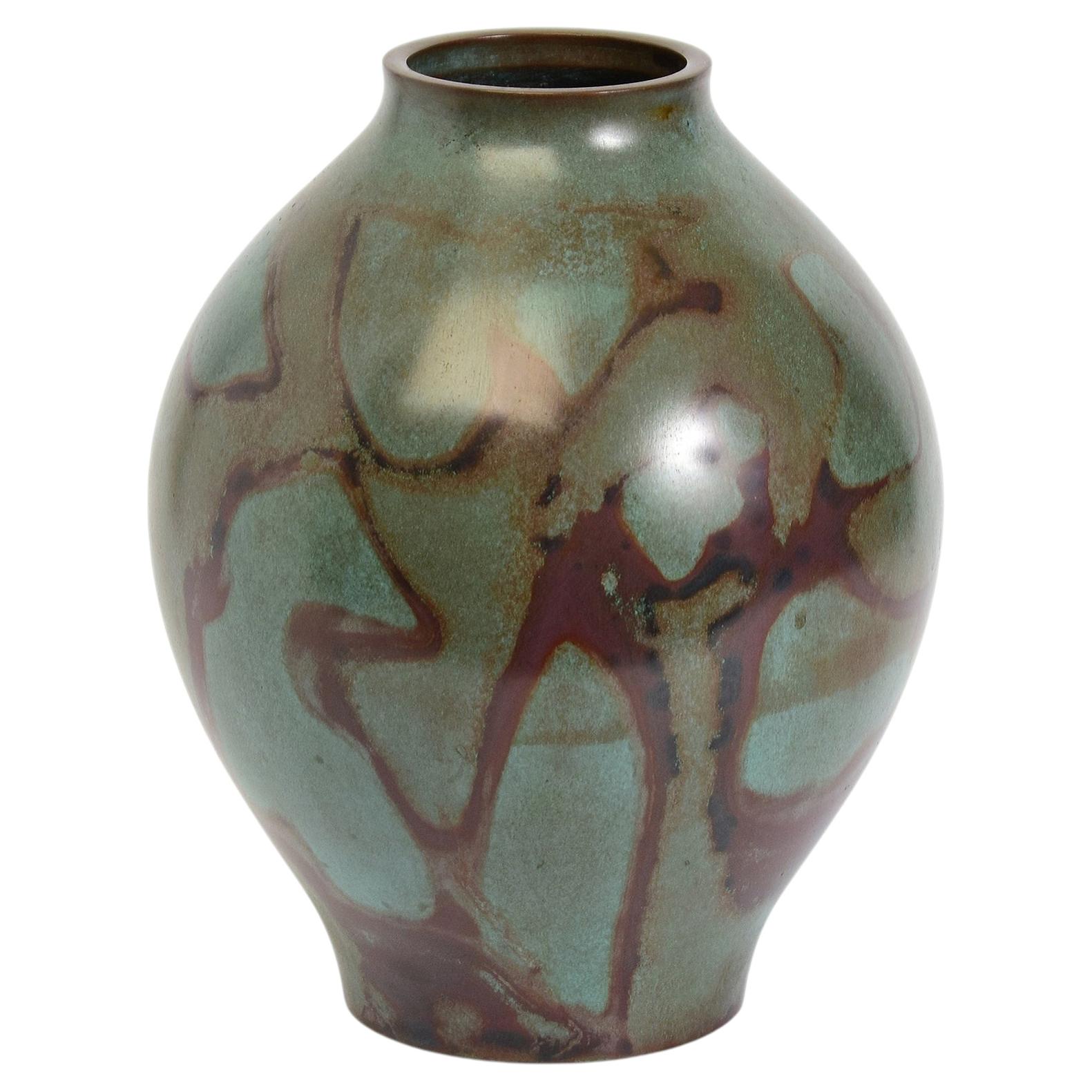 Début du 20e siècle, Showa, Vase en bronze japonais avec signe de l'artiste