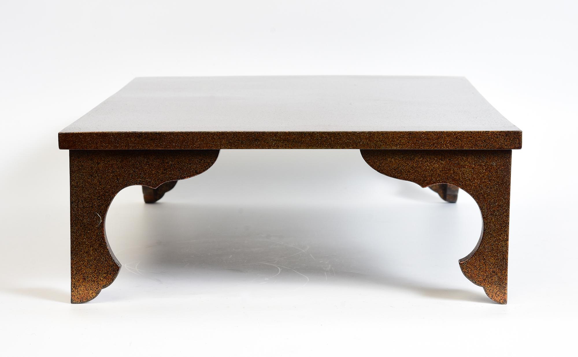 Principios del Siglo XX, Showa, Mesa / Soporte Inferior Japonés de Madera Lacada en venta 6
