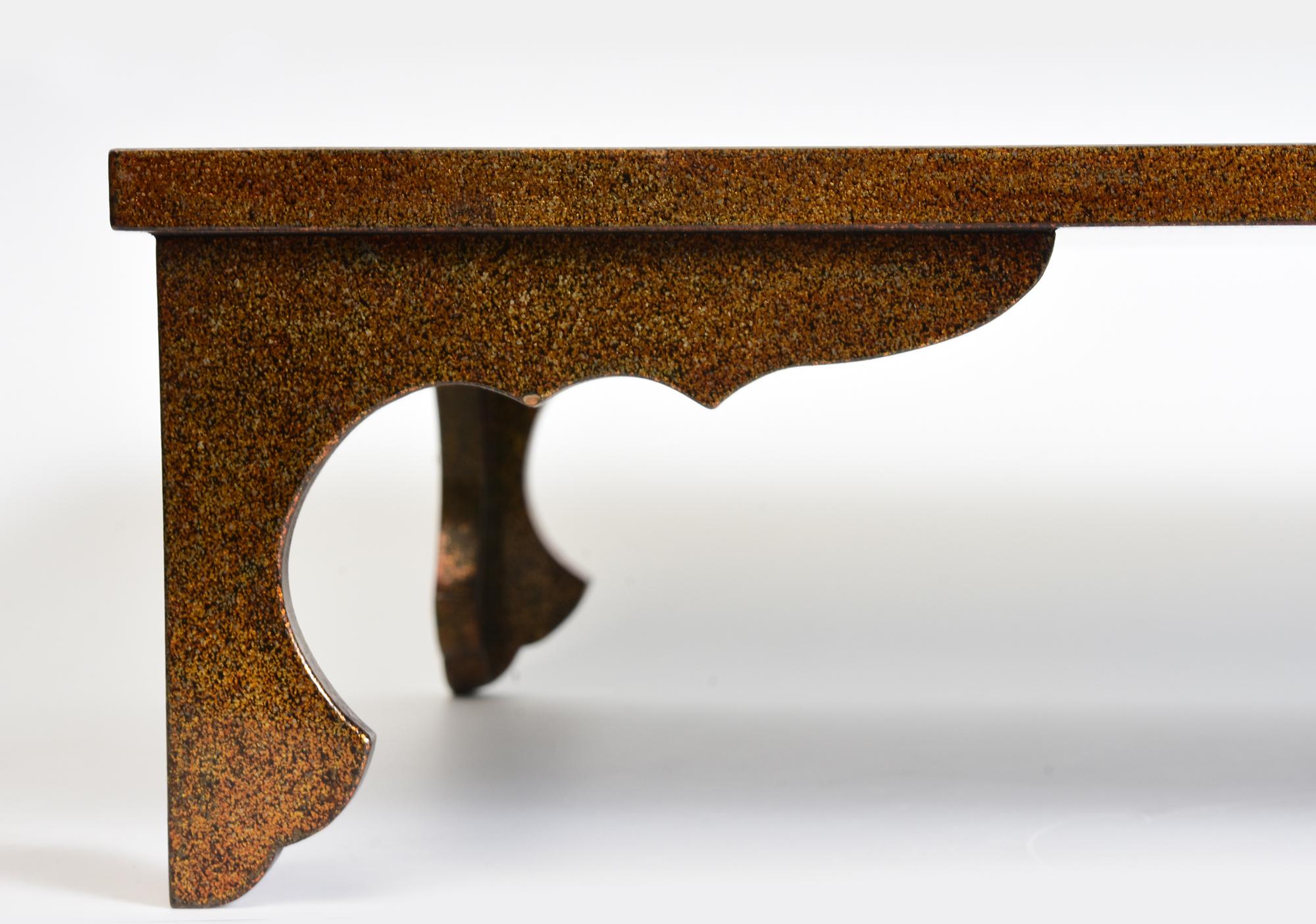 Principios del Siglo XX, Showa, Mesa / Soporte Inferior Japonés de Madera Lacada en venta 1