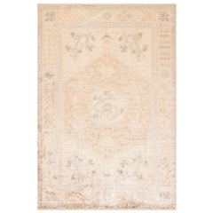 Tapis chinois en soie du début du 20ème siècle ( 4'2" x 6' - 127 x 183 )