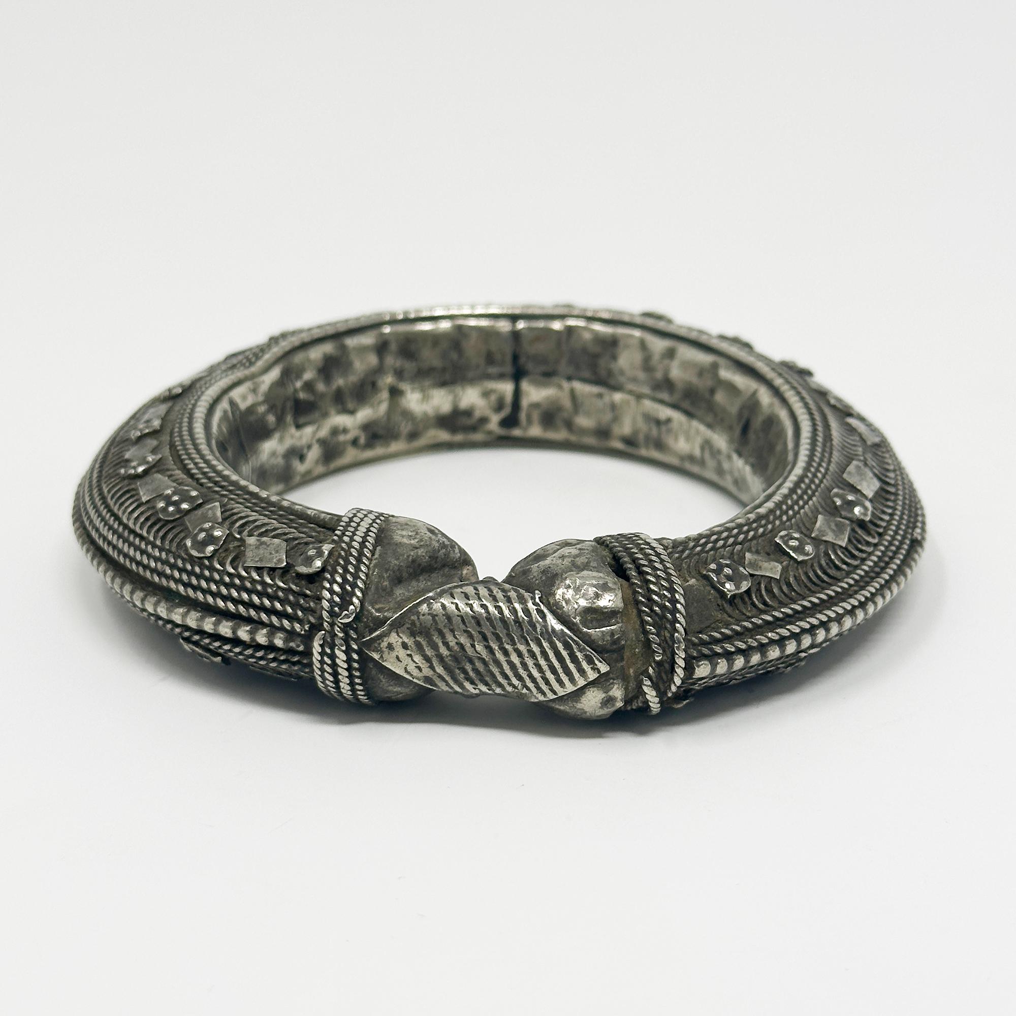 Artisan Early 20th Century Silver Filigree Bracelet, Yemen For Sale