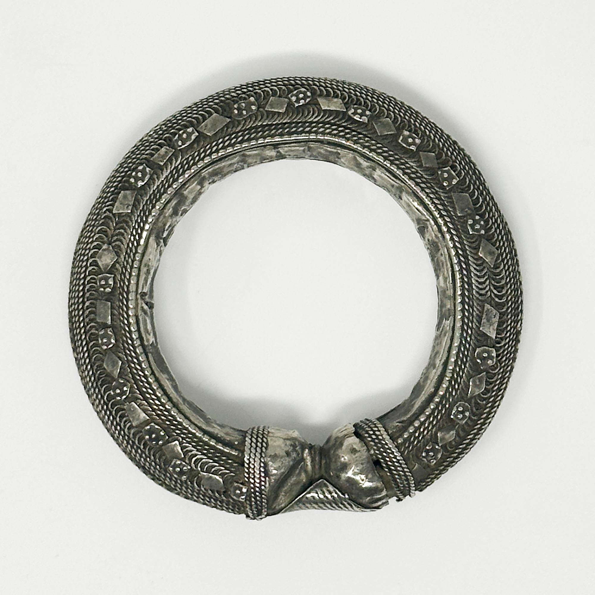 Early 20th Century Silver Filigree Bracelet, Yemen For Sale 1