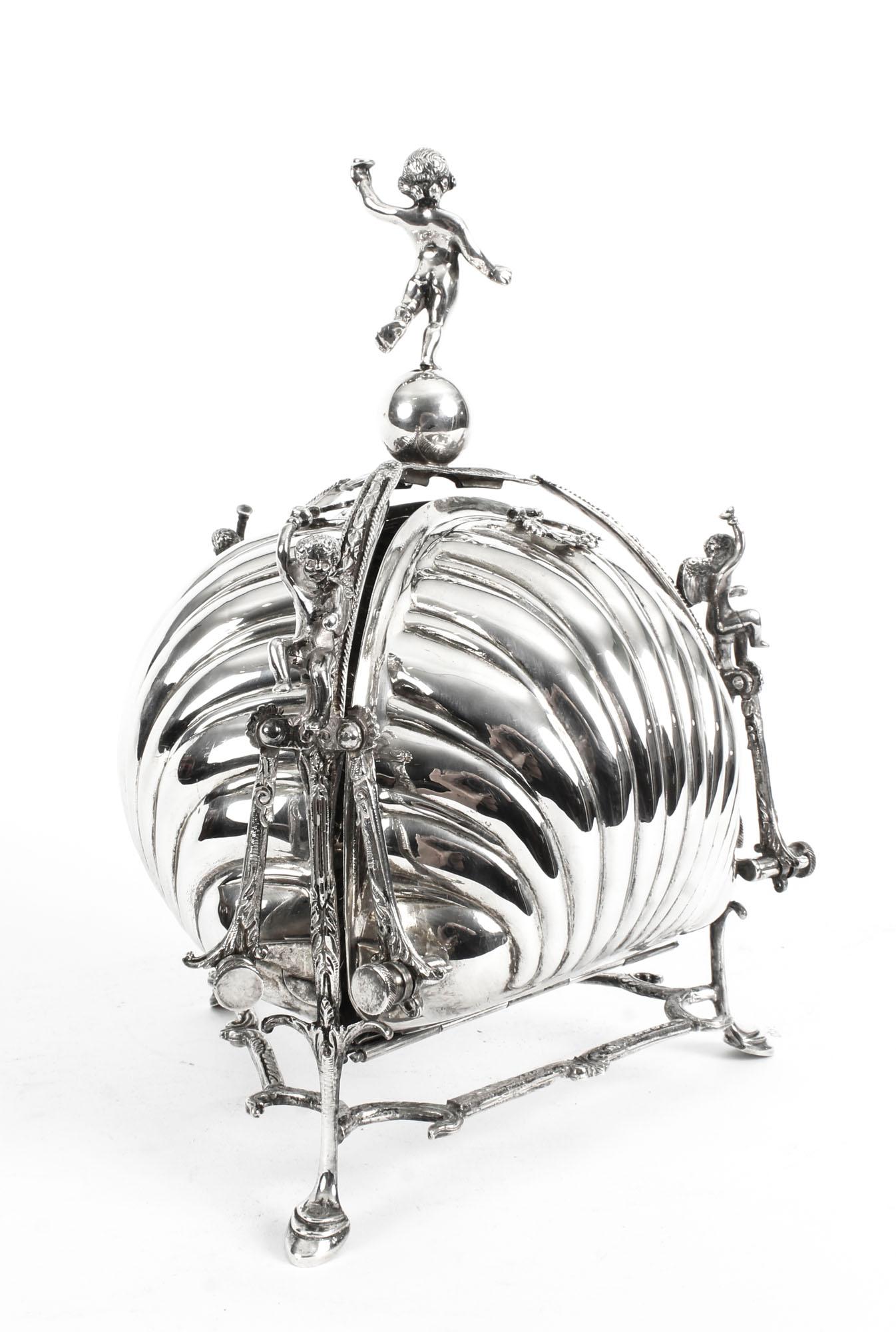 Early 20th Century Silver Plated Triple Shell Shaped Sweets Biscuit Box 9