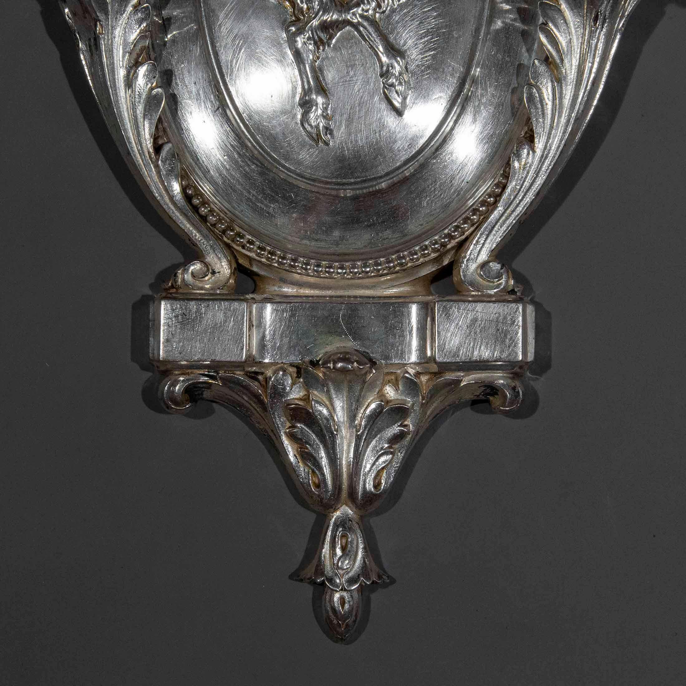 Neoclassico Applique in bronzo argentato dei primi del Novecento in vendita