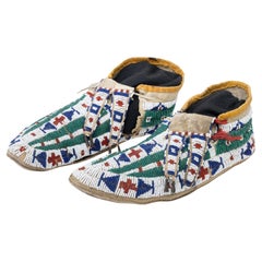 Antique Early 20th Century Sioux Beaded Moccasins