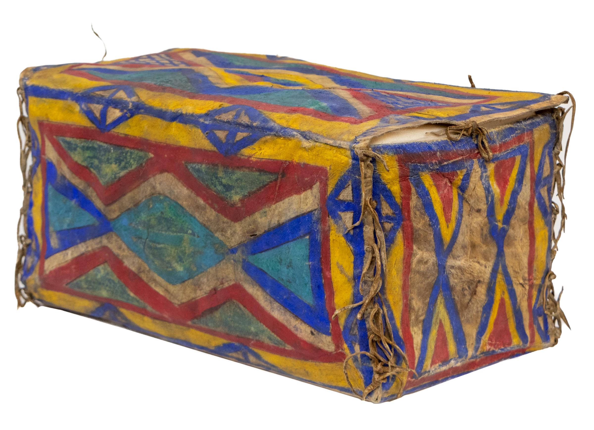 Native American Early 20th Century Sioux Parfleche Box, Hand-Painted Hide with Geometric Designs For Sale