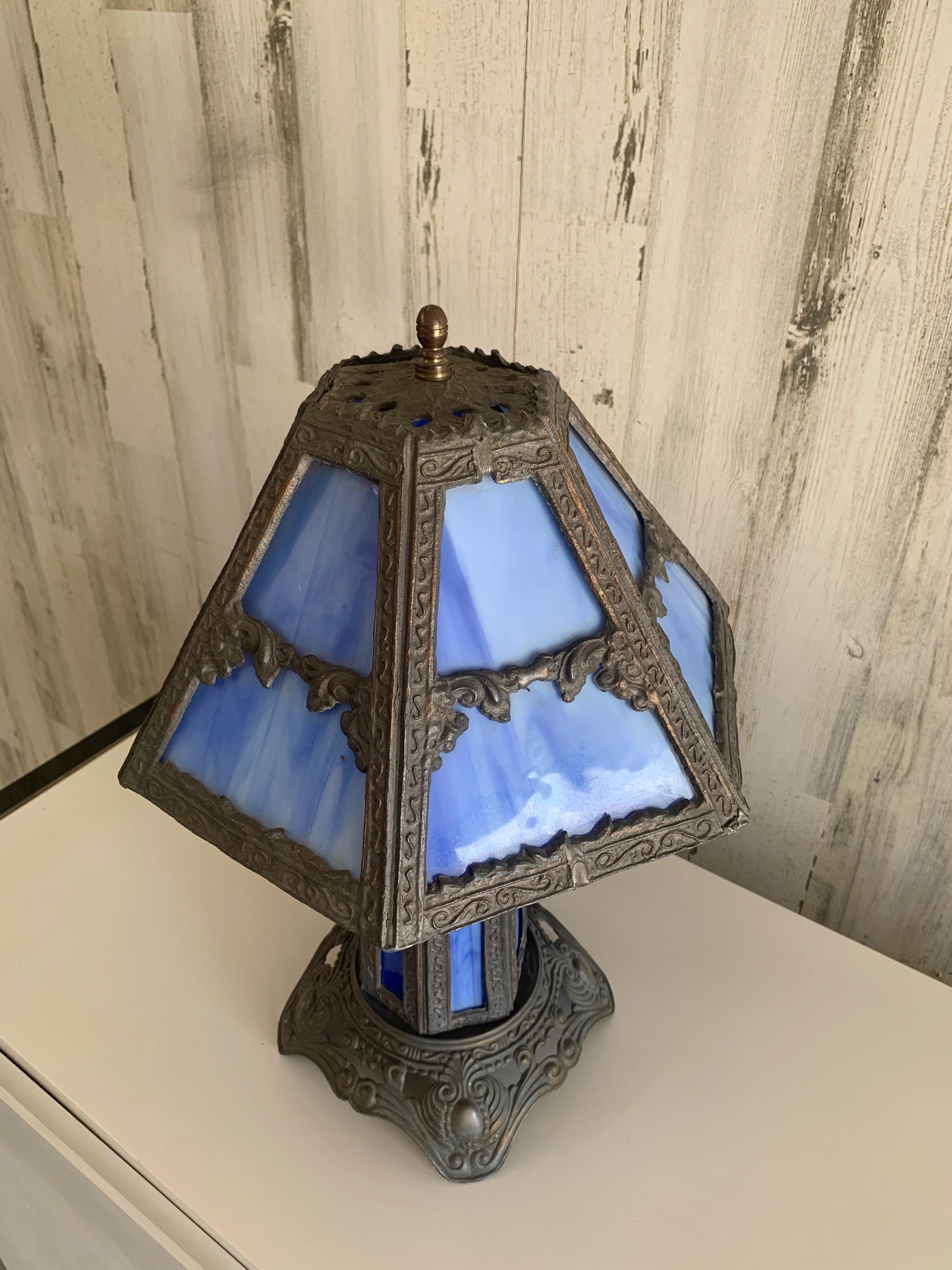 Tischlampe aus Schlackenglas aus dem frühen 20. Jahrhundert im Angebot 7