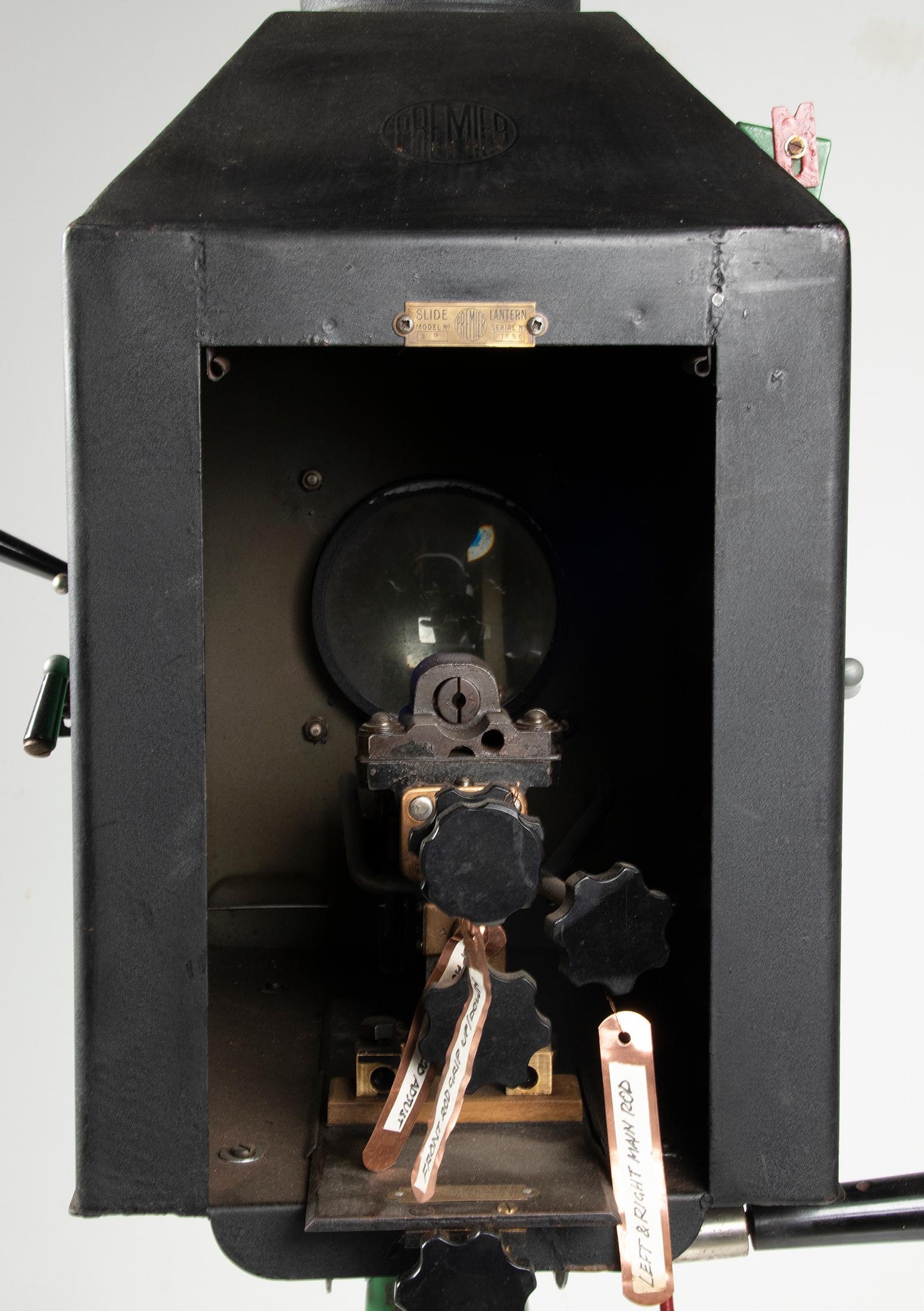 Early 20th Century Slide Lantern, Slide Projector Camera by Premier England For Sale 2