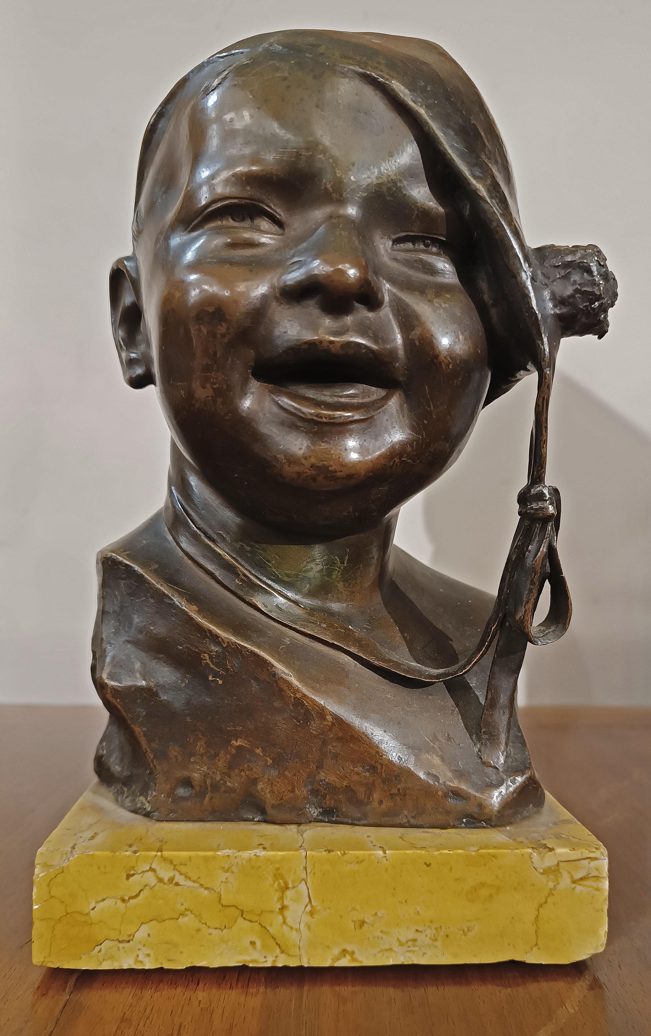20th Century EARLY 20th CENTURY SMALL BRONZE CHILD WITH CAP BY P. PIRAINO in vendita