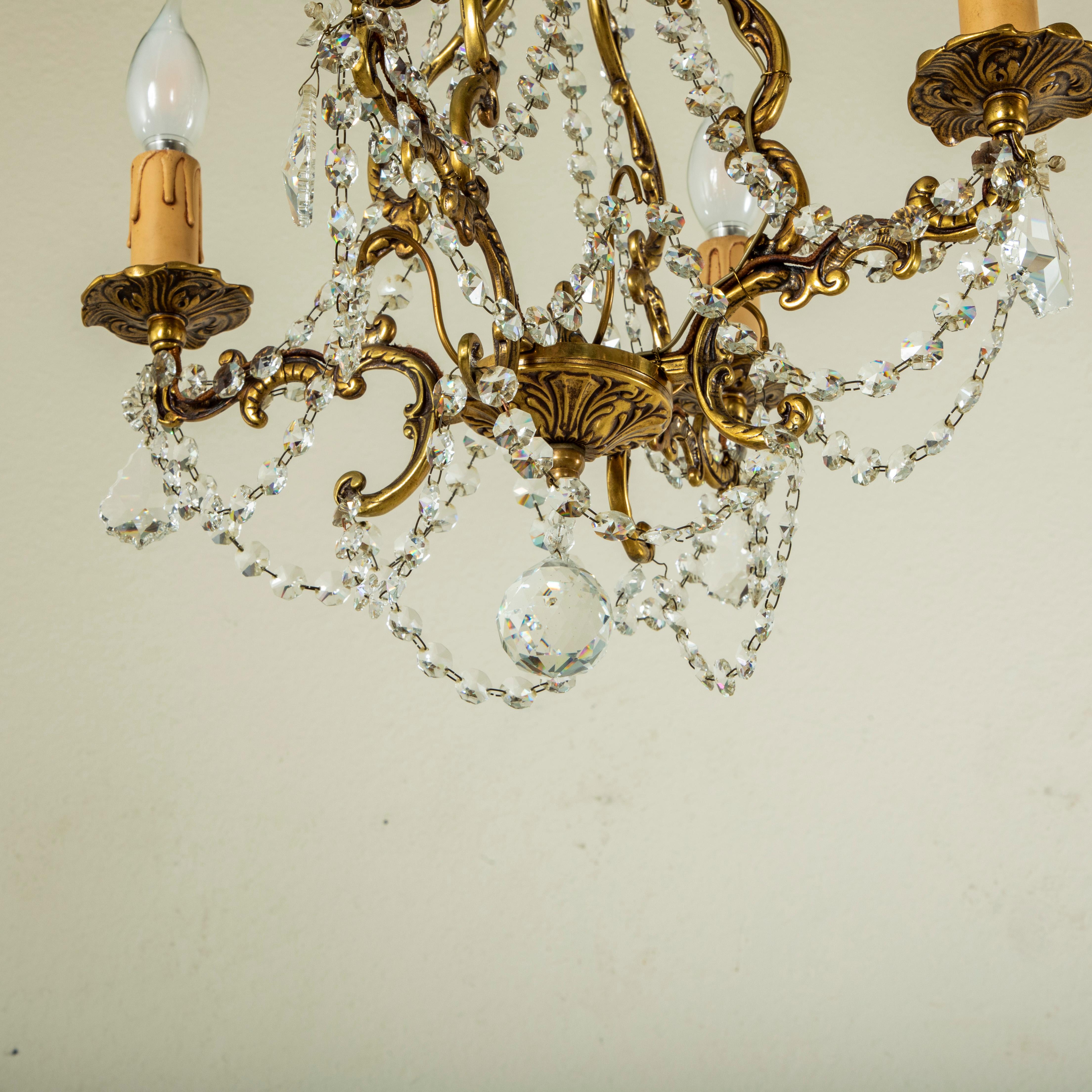 Early 20th Century Small Scale French Bronze and Strass Crystal Chandelier For Sale 2