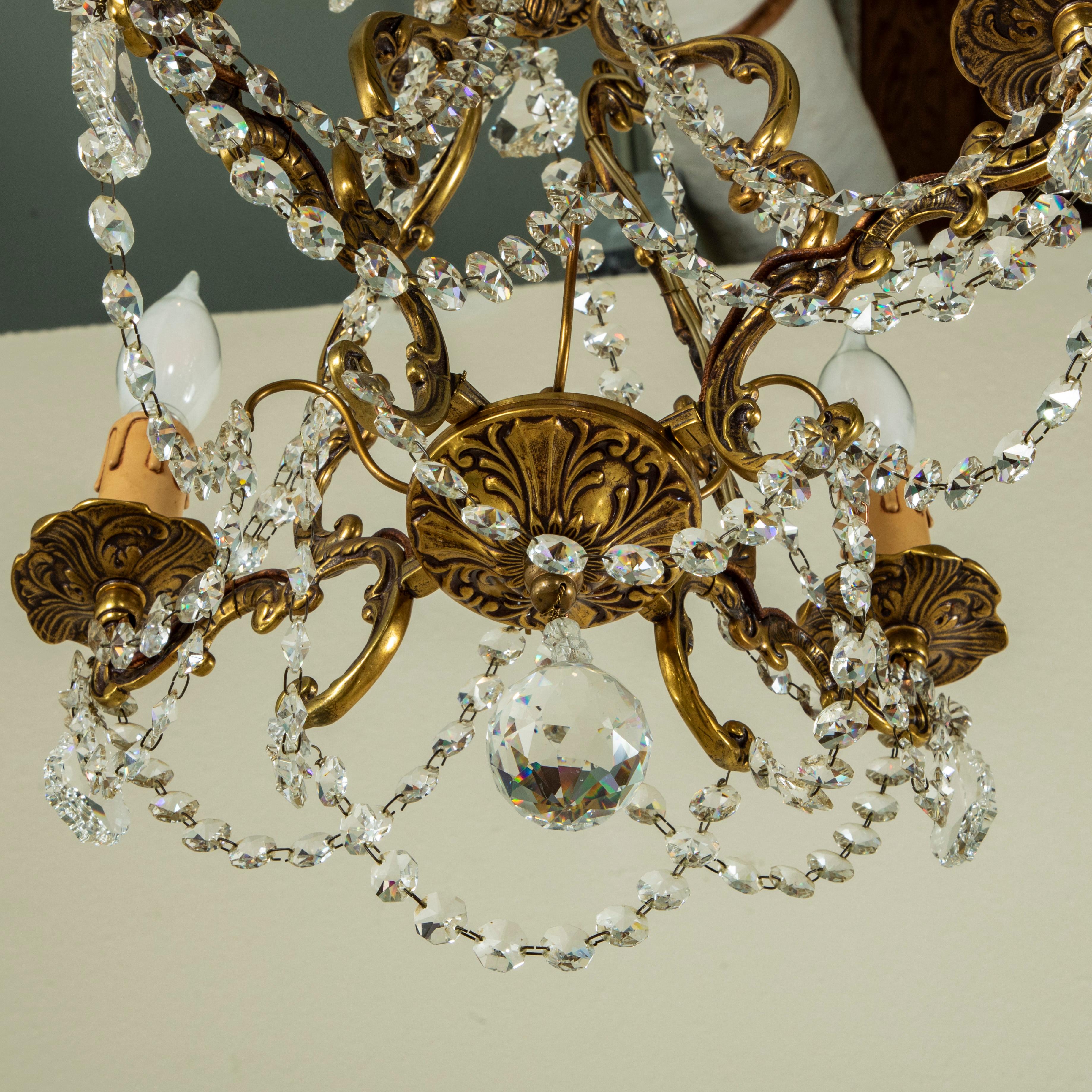 Early 20th Century Small Scale French Bronze and Strass Crystal Chandelier For Sale 3