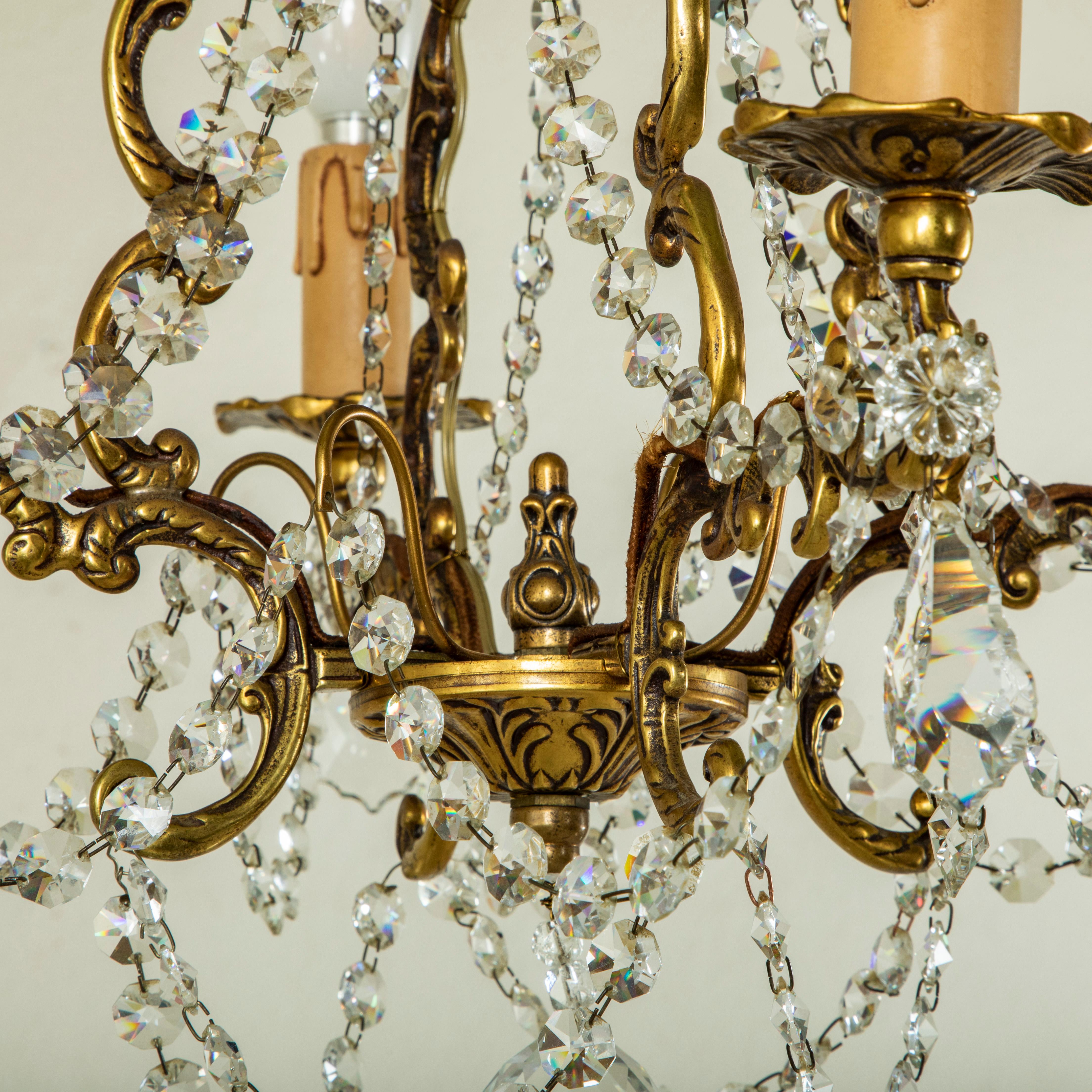 Early 20th Century Small Scale French Bronze and Strass Crystal Chandelier For Sale 6