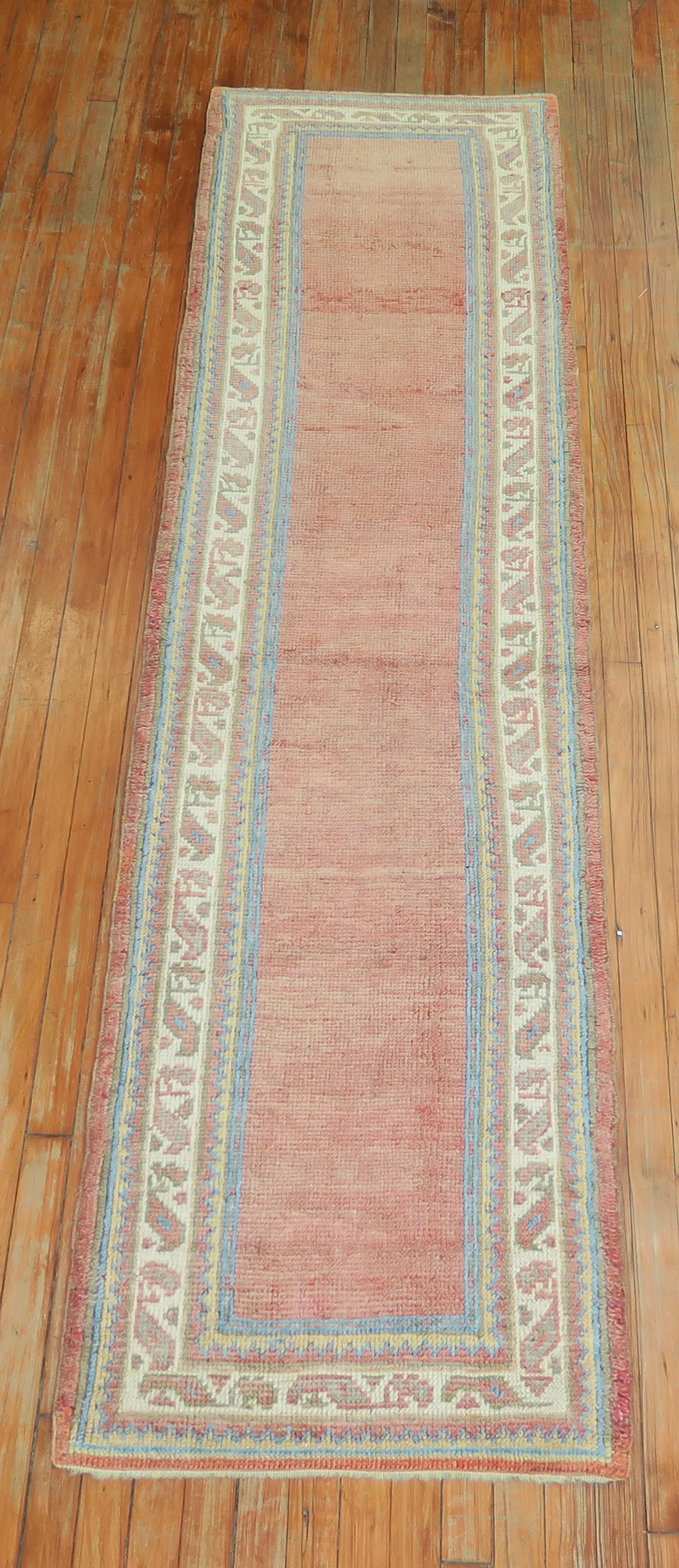 Early 20th Century Soft Red Antique Turkish Oushak Wool Narrow Runner 3