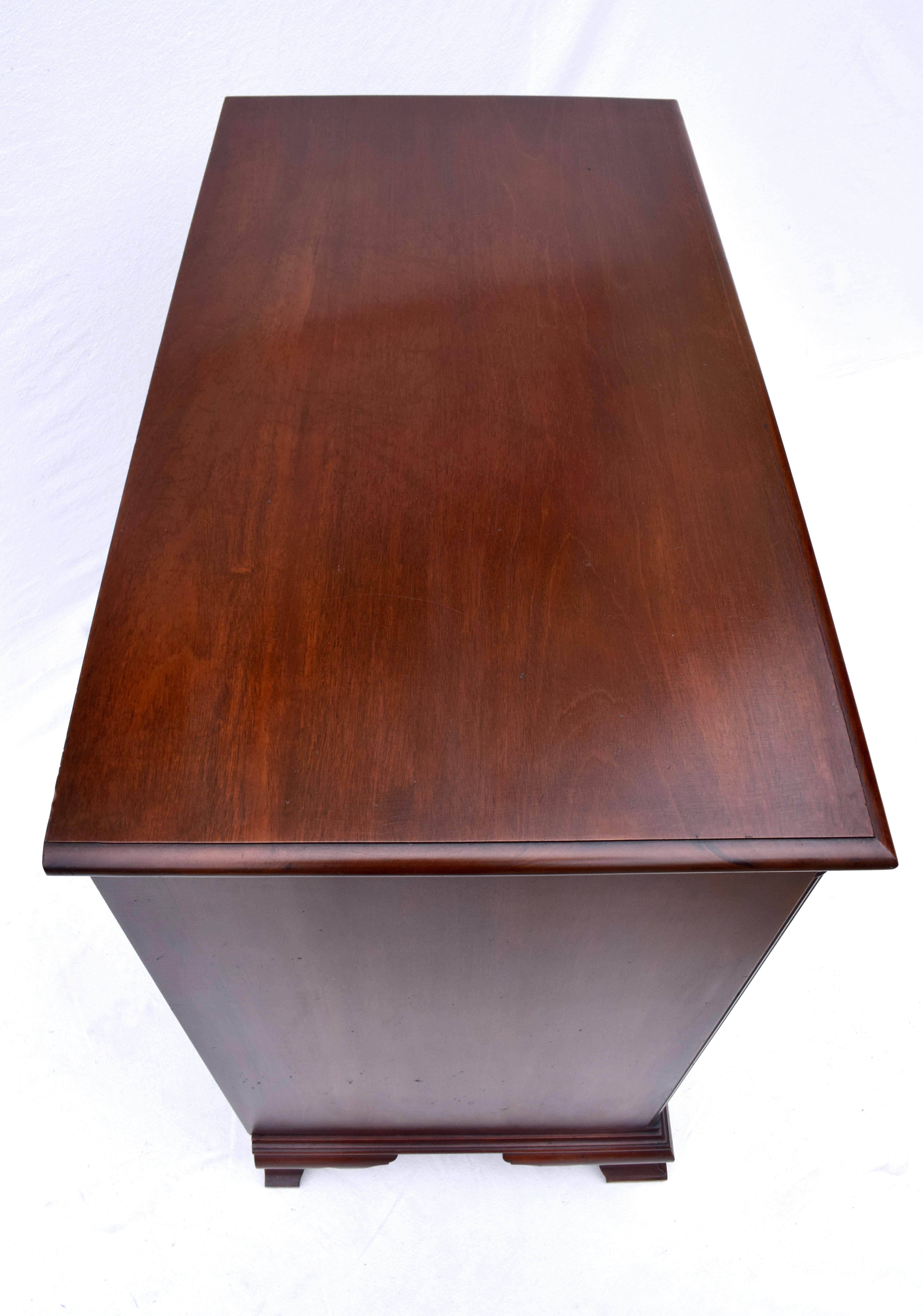 Early 20th Century Solid Mahogany Chippendale Dresser 5
