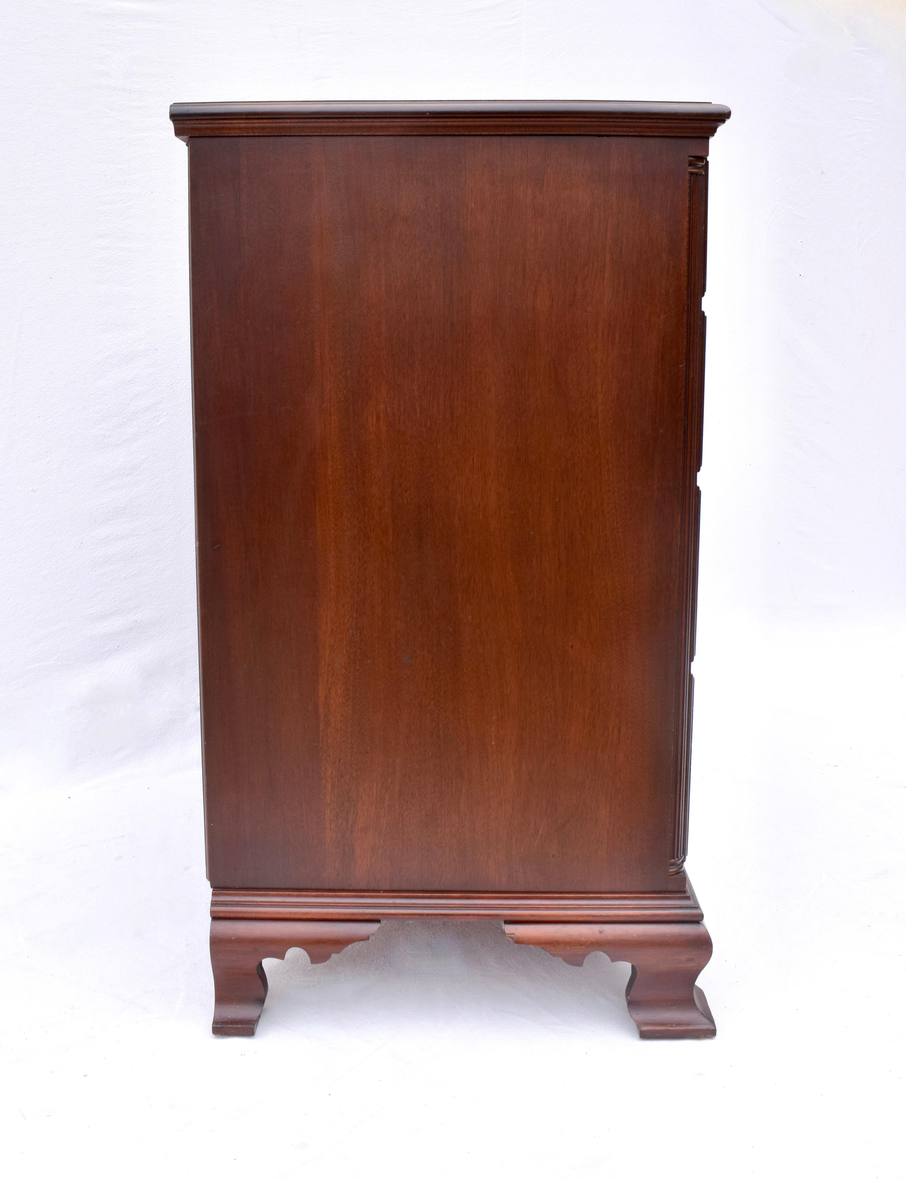 Early 20th Century Solid Mahogany Chippendale Dresser 6