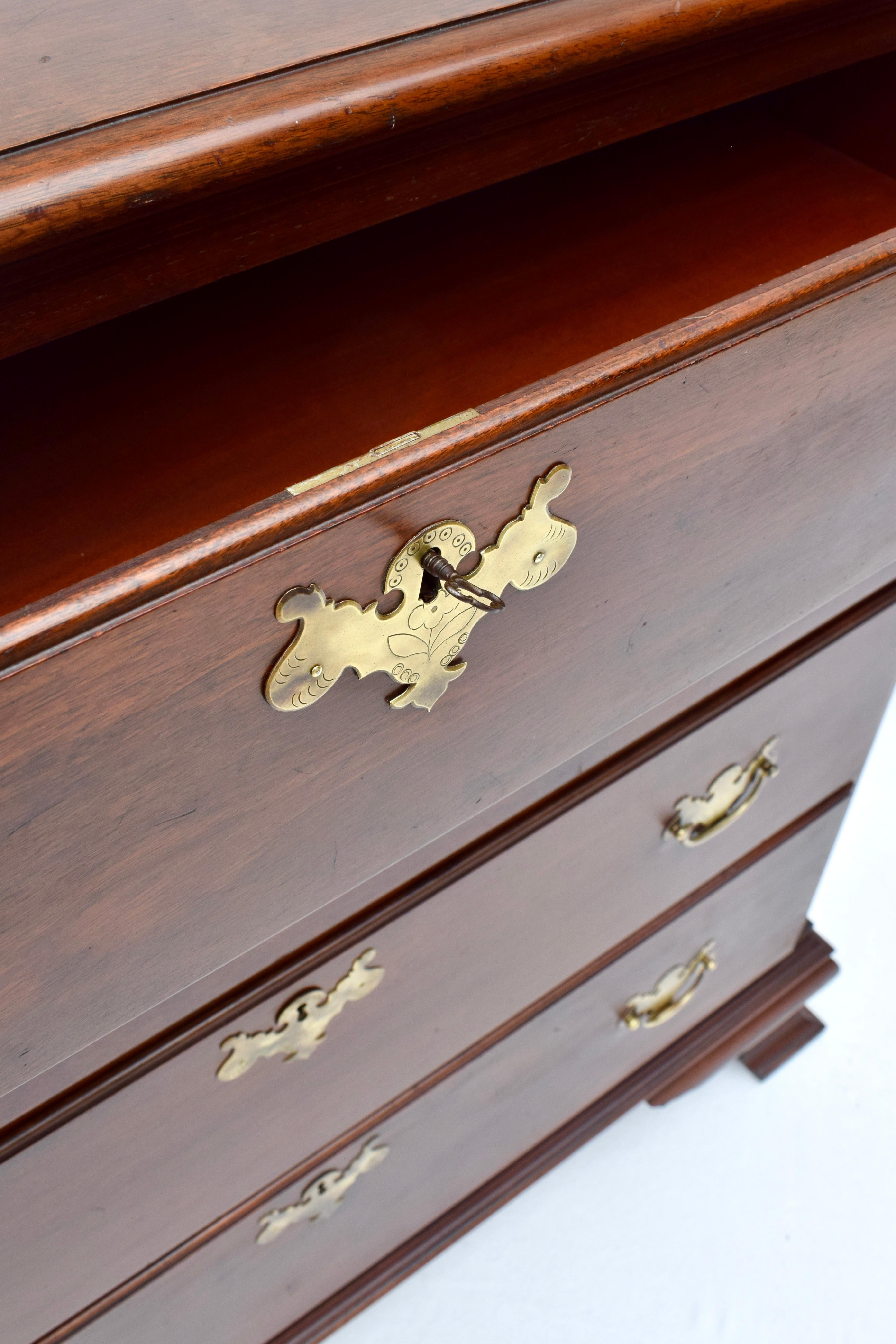 Early 20th Century Solid Mahogany Chippendale Dresser 8