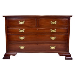 Cómoda Chippendale de caoba maciza de principios del siglo XX