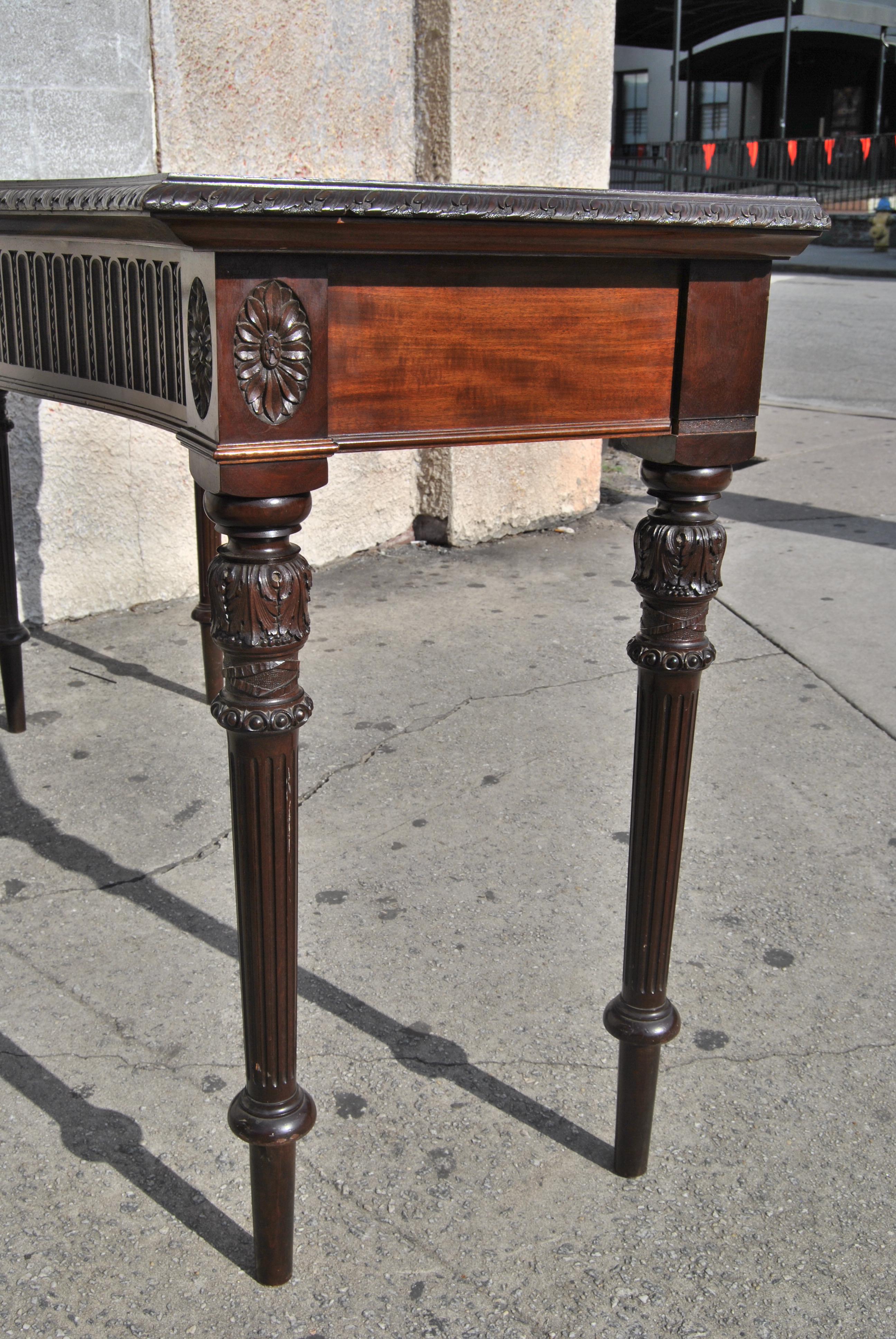Early 20th Century Solid Mahogany English Hall Table / Sideboard 5