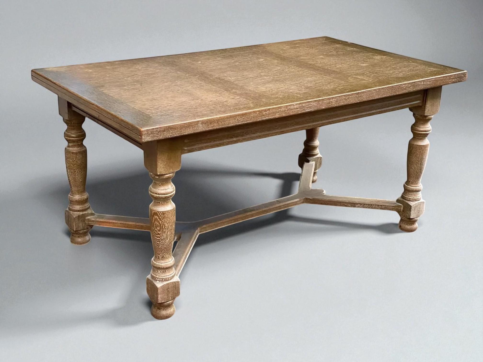 Stile provenzale Metà del XX secolo  Oak massiccio  Francia in vendita